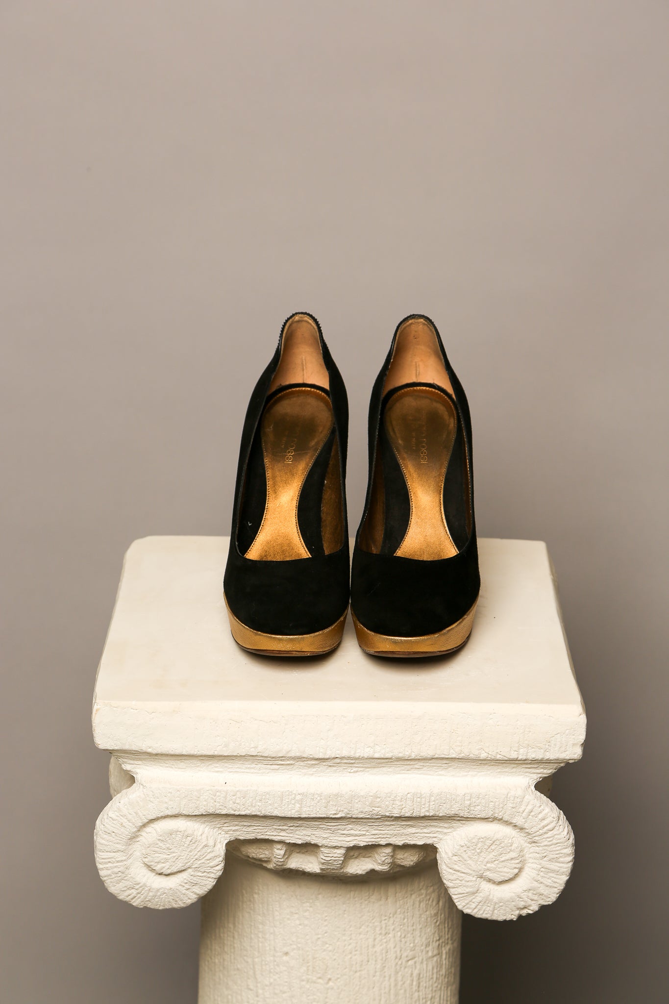 SERGIO ROSSI Suede Leather Pumps