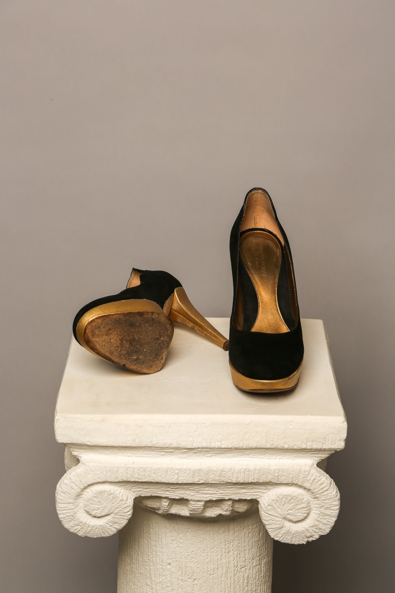 SERGIO ROSSI Suede Leather Pumps