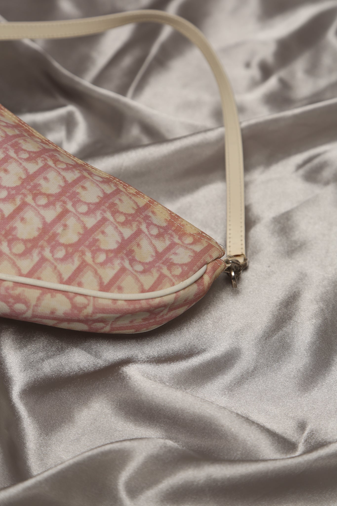 CHRISTIAN DIOR Pink Trotter Saddle Pochette