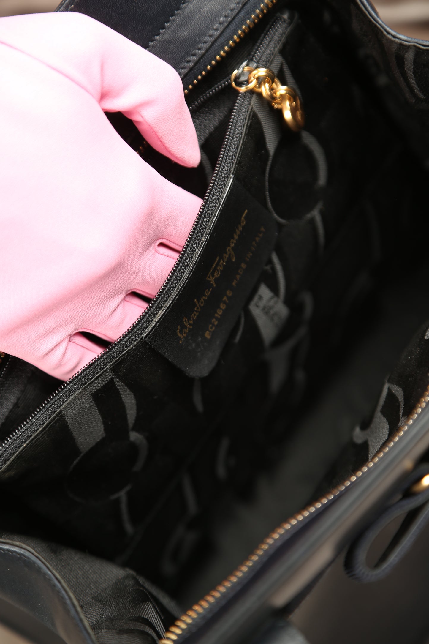 SALVATORE FERRAGAMO Shoulder Bag