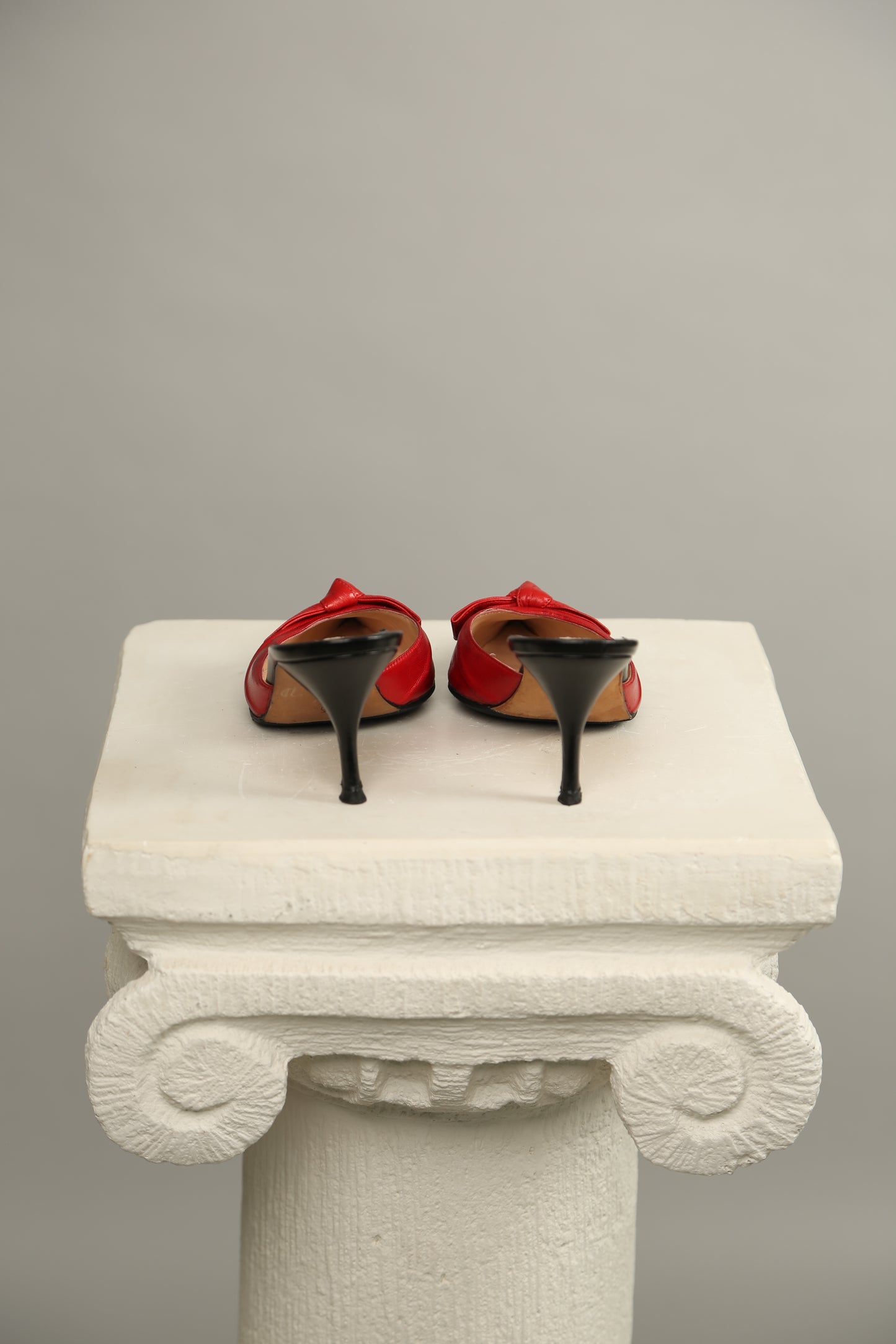 Rare MANOLO BLAHNIK Mules