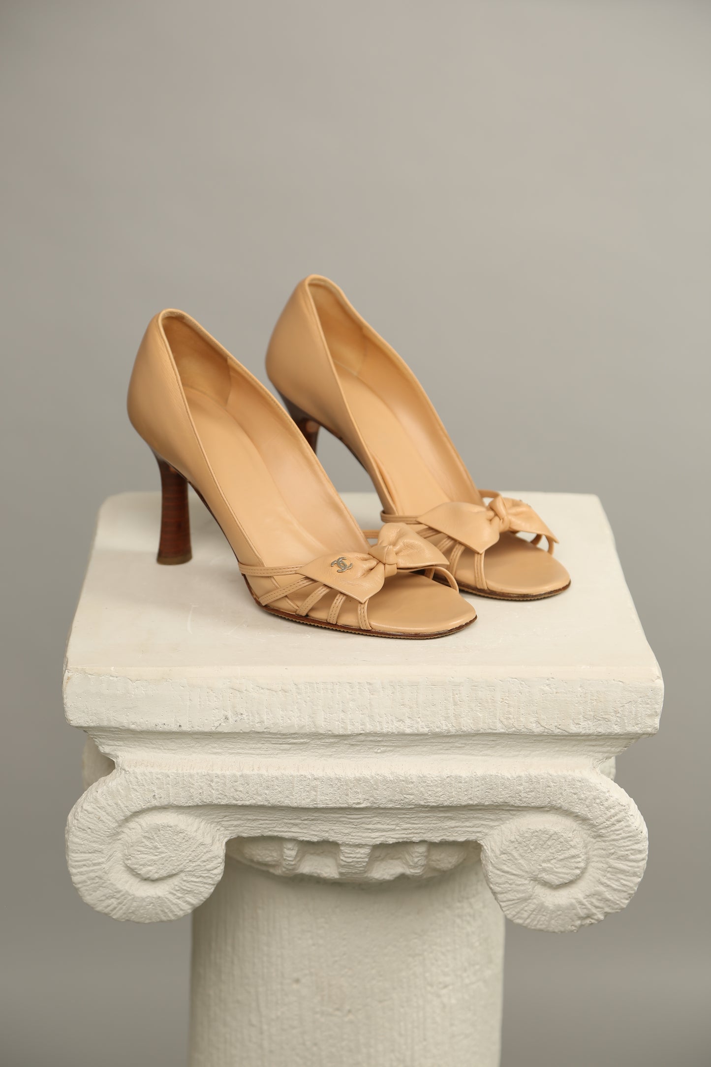 Rare CHANEL Beige Y2K Heels