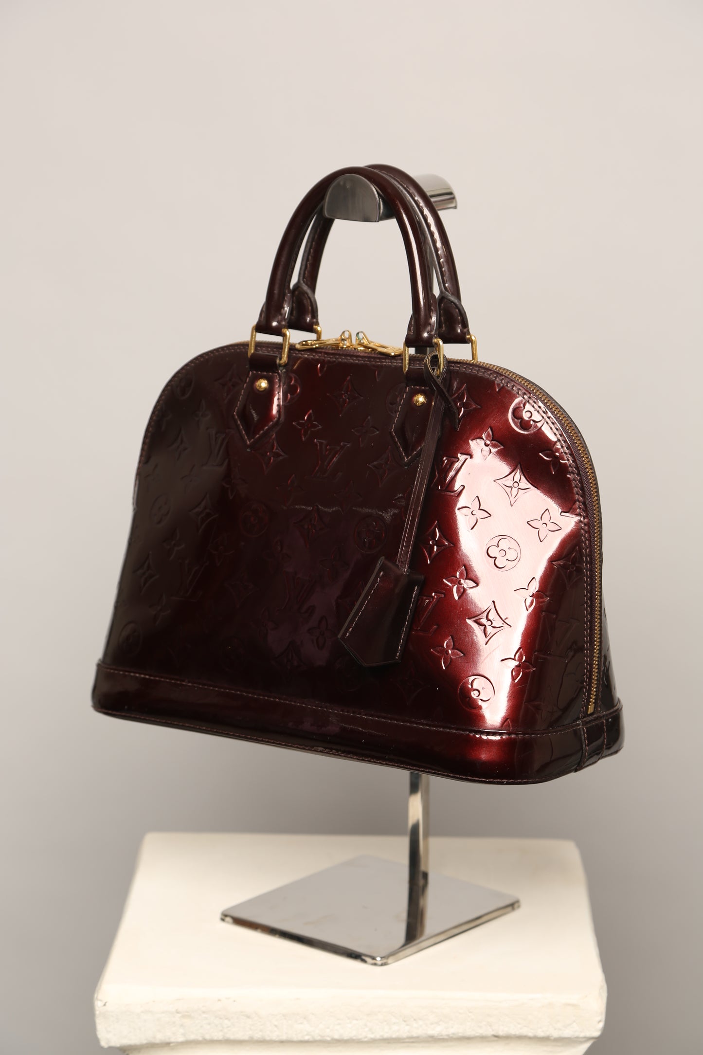 LOUIS VUITTON Vernis Alma Bag PM