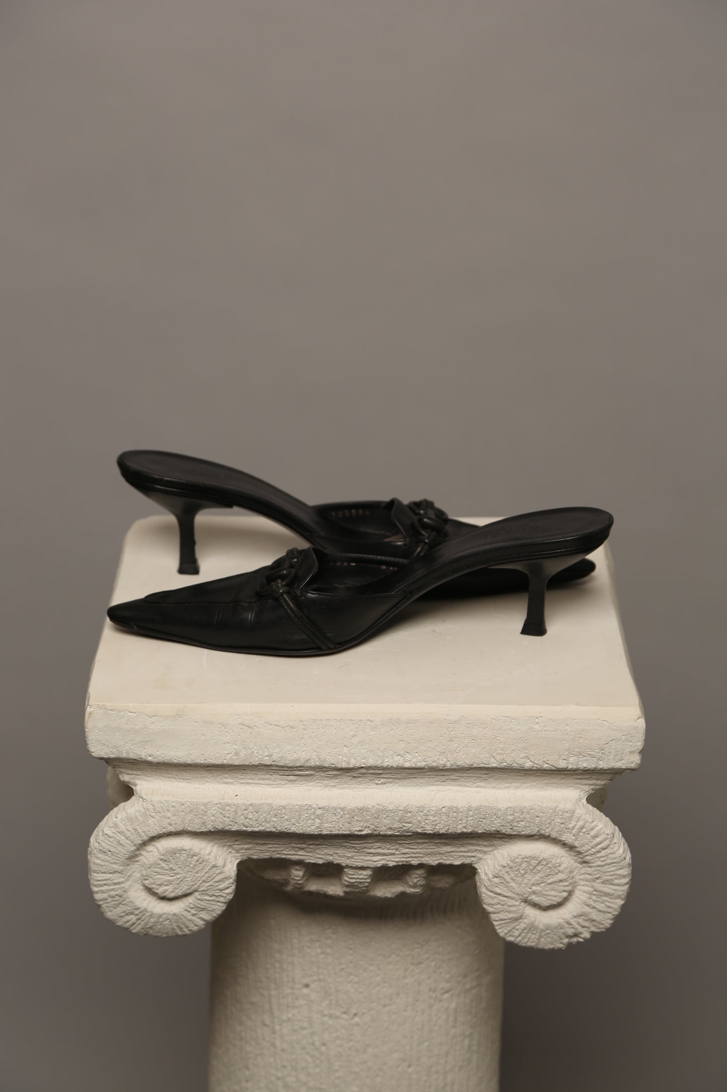 GUCCI Mules Black