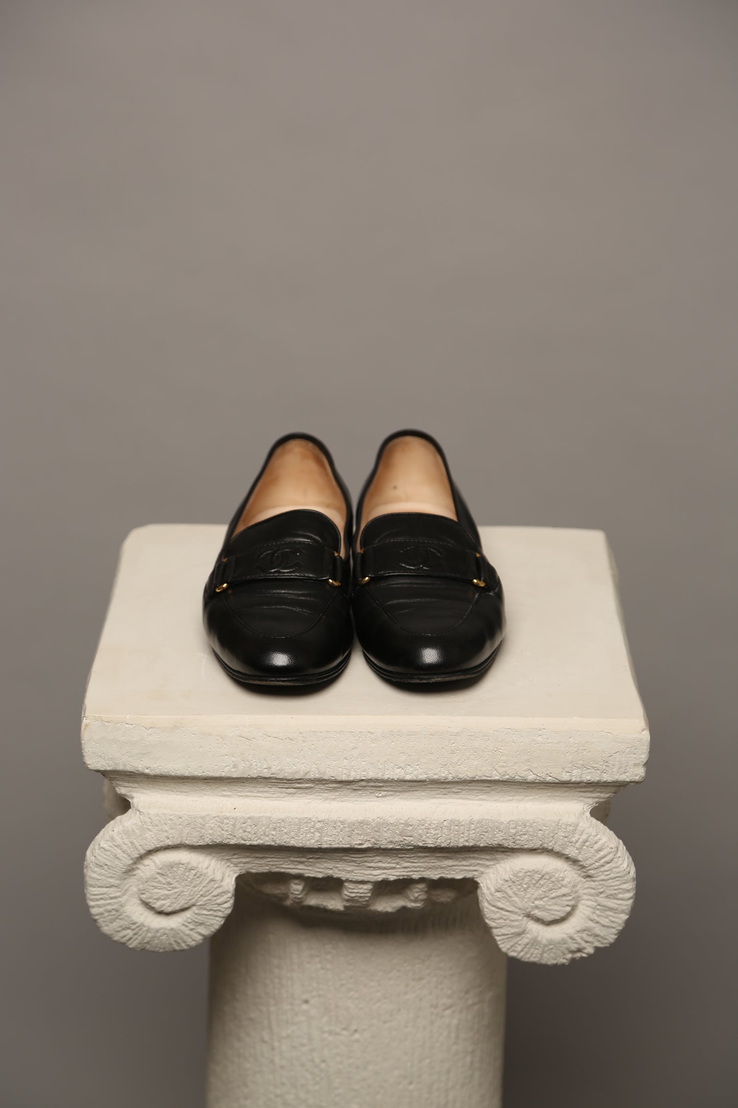 CHANEL CC Loafer