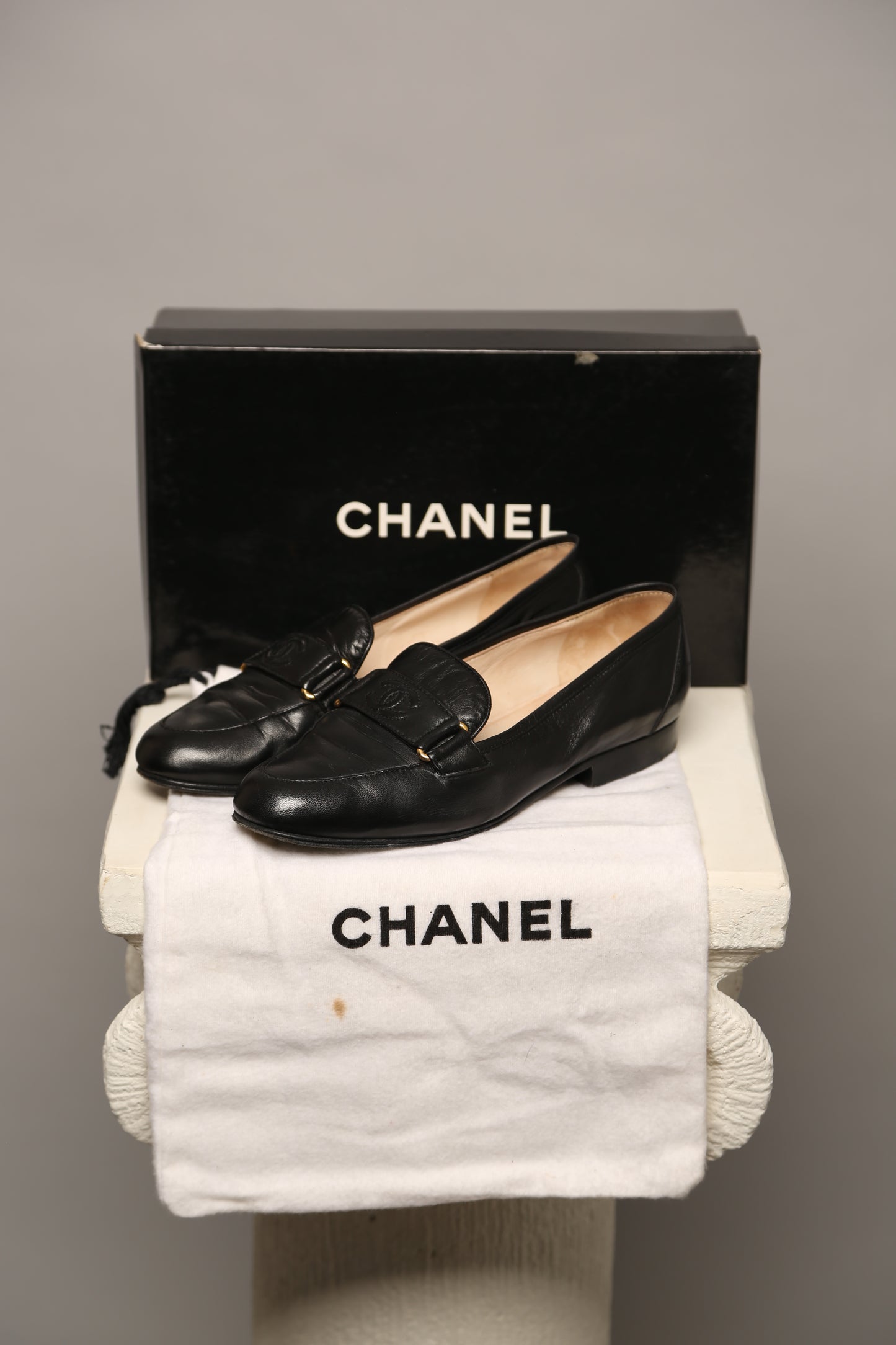 CHANEL CC Loafer