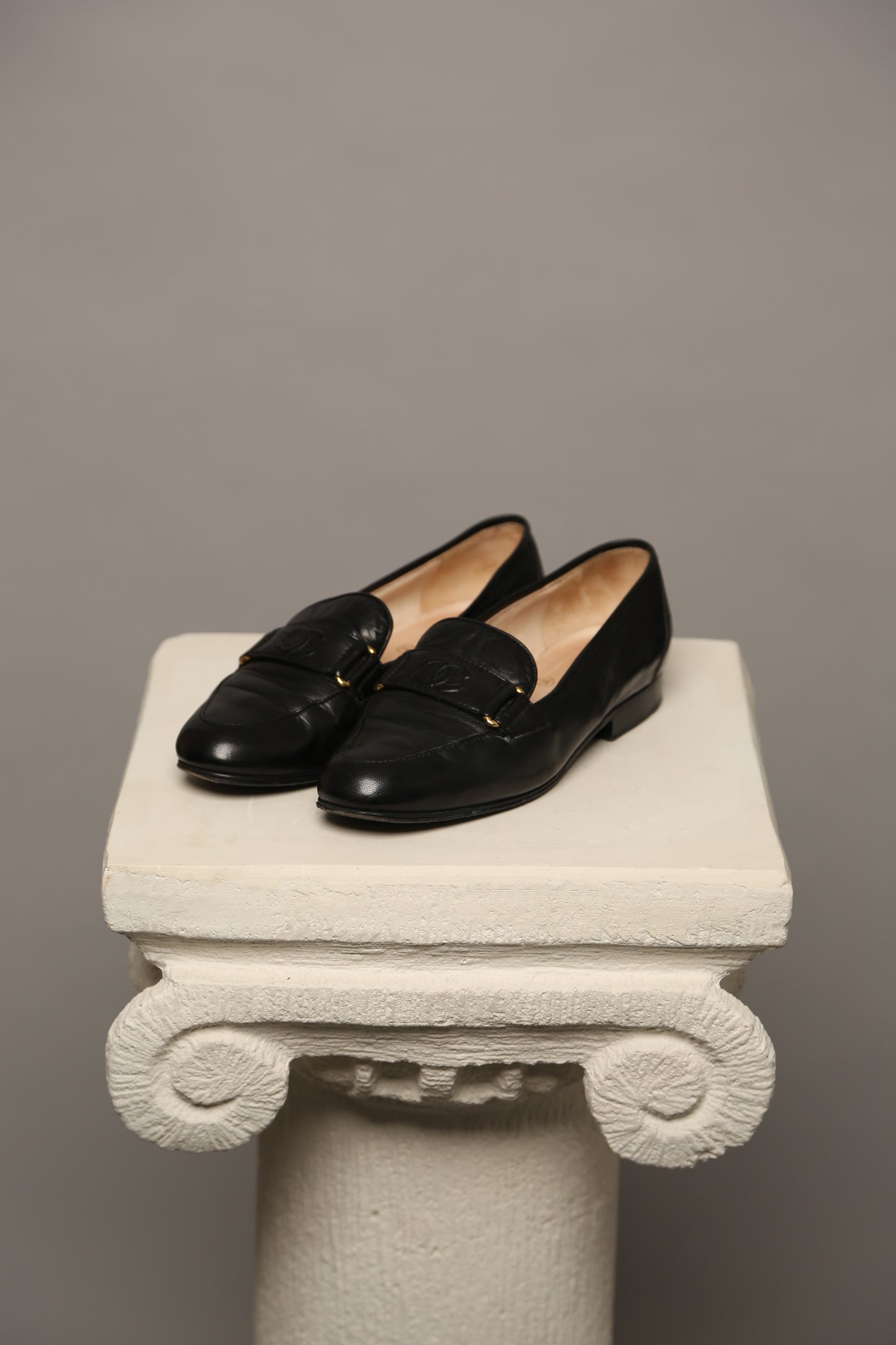 CHANEL CC Loafer