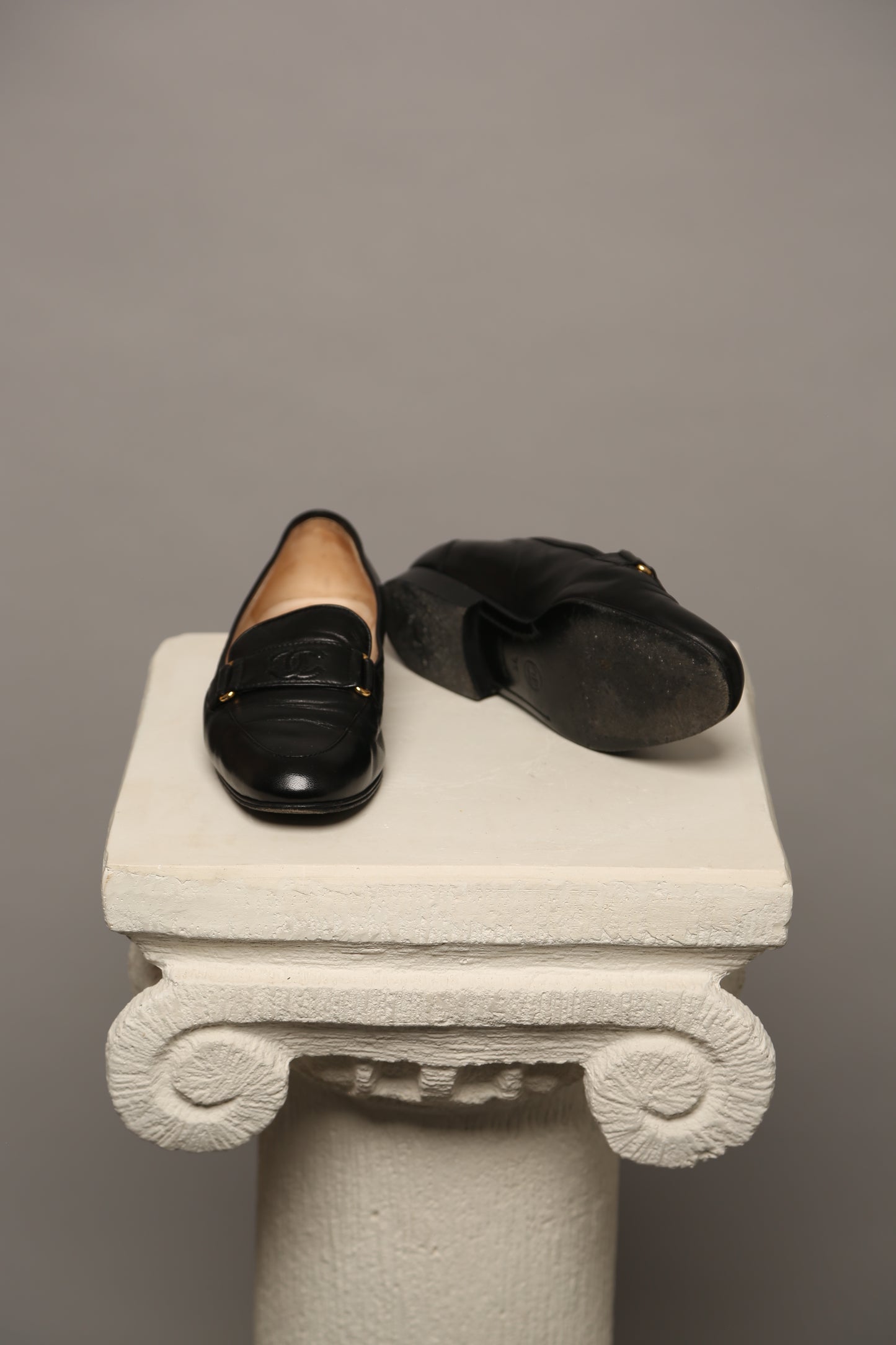 CHANEL CC Loafer