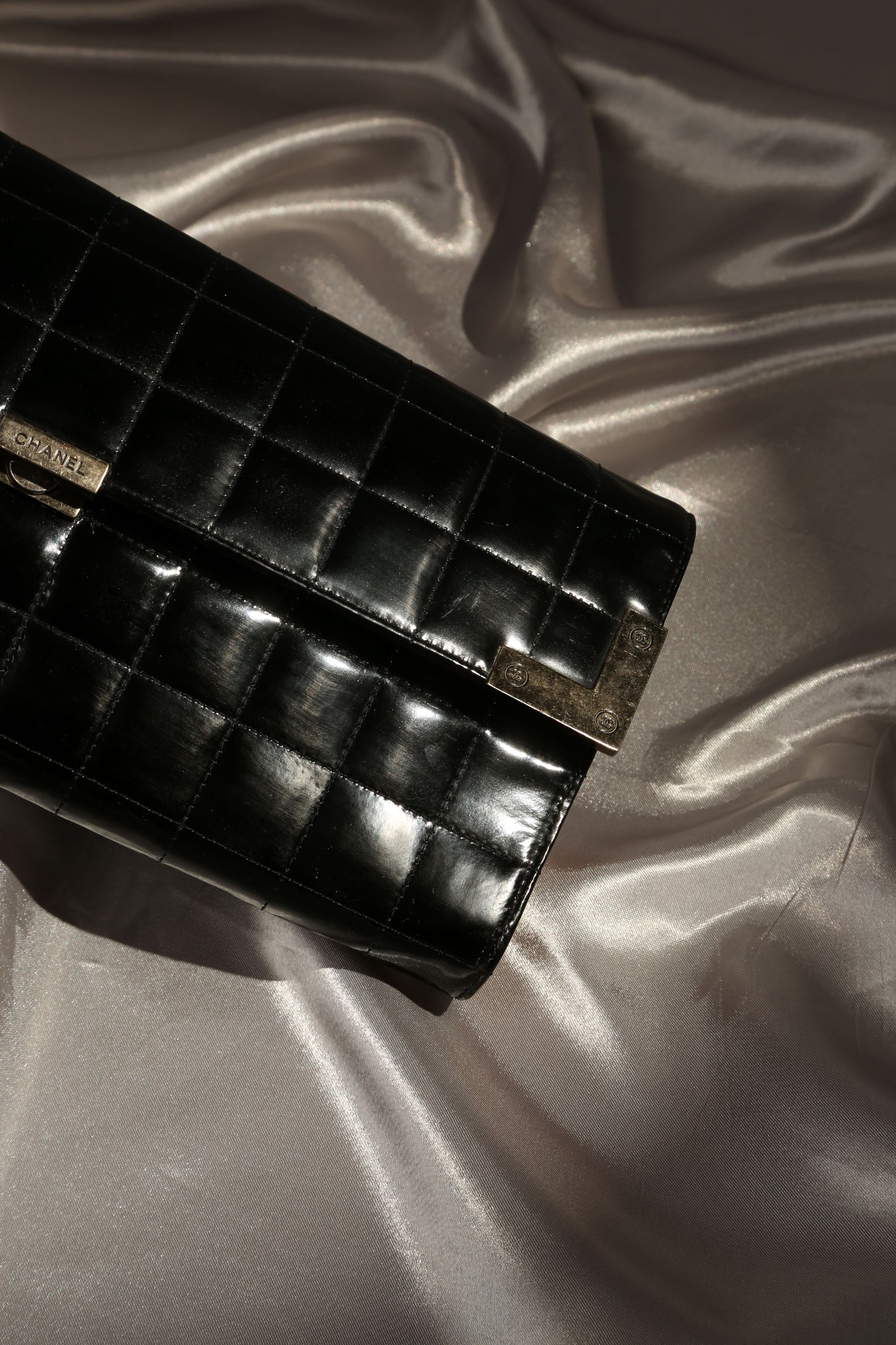 Extremely Rare CHANEL Chocolate Bar Clutch