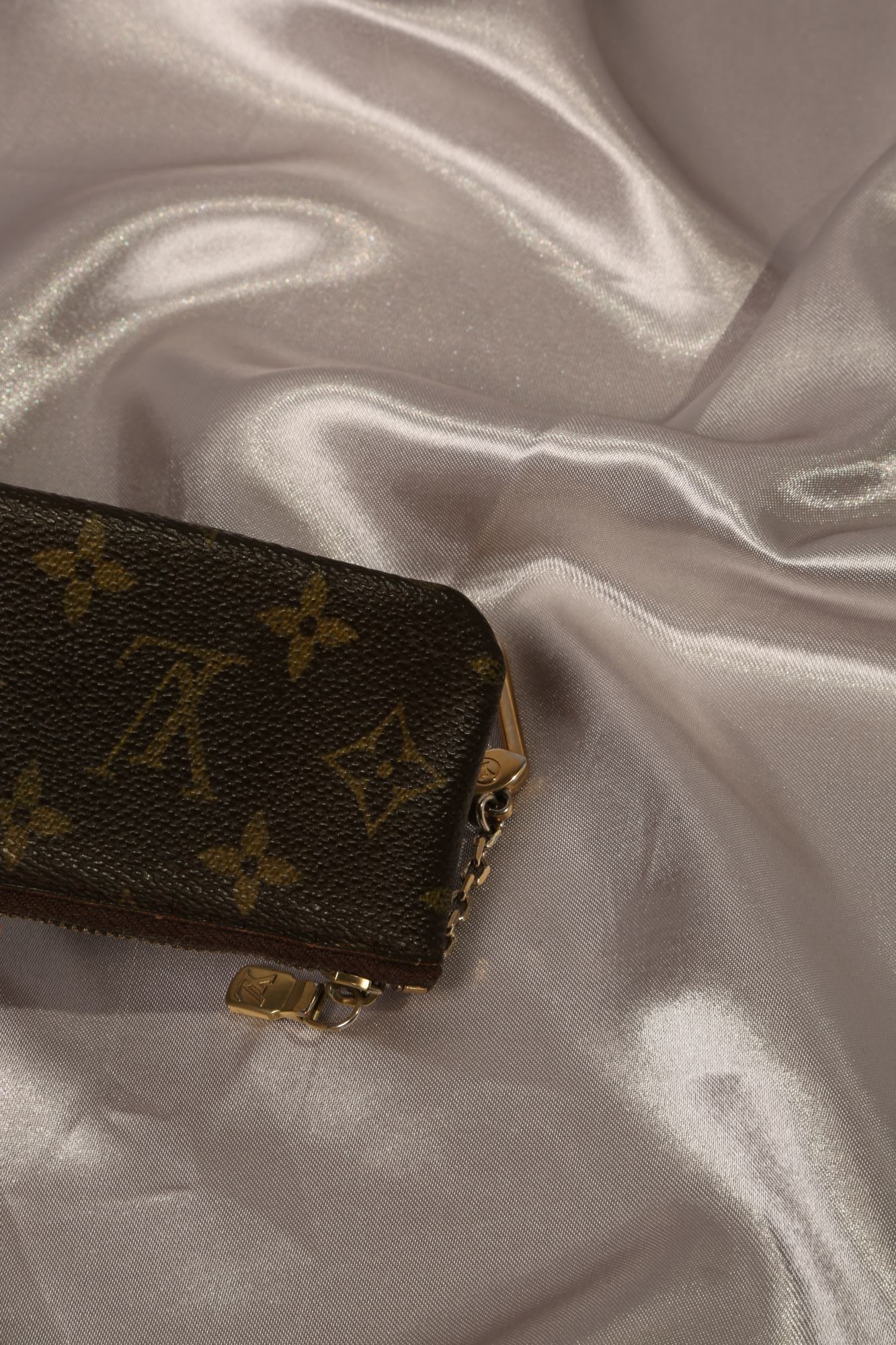 LOUIS VUITTON Key Pouch
