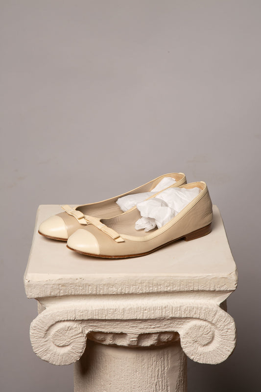 Extremely Rare CHANEL Beige Ballet Flats