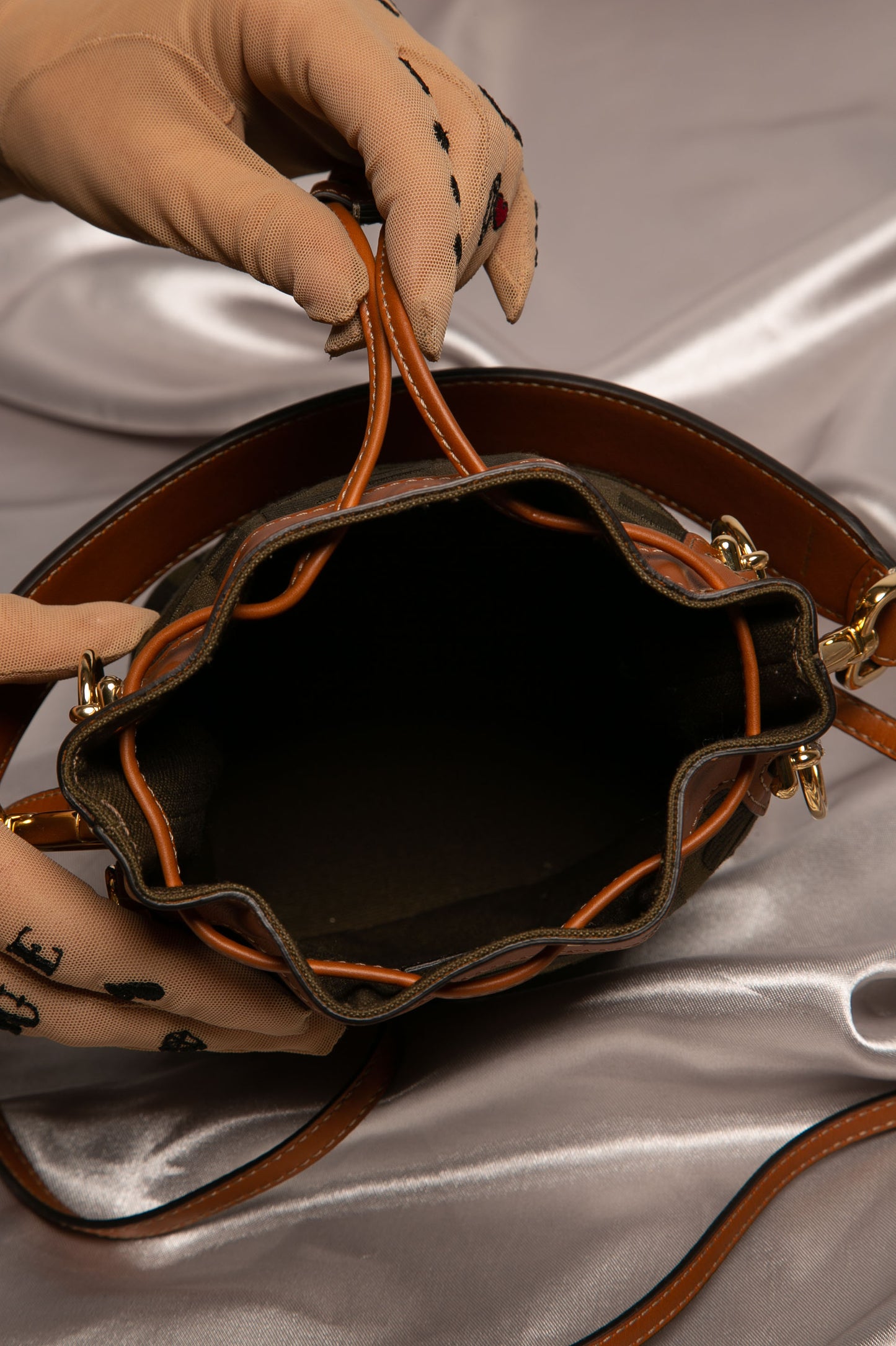 FENDI Mon Tresor Bucket Bag