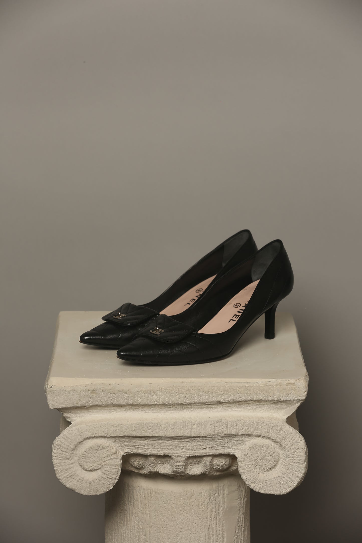 Extremely Rare CHANEL Heels