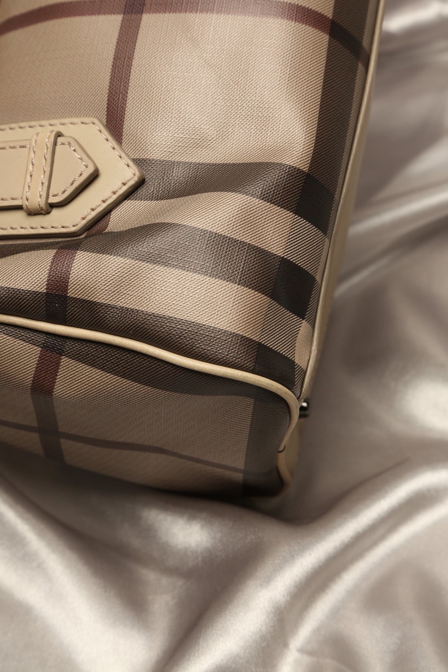 BURBERRY Boston Bag
