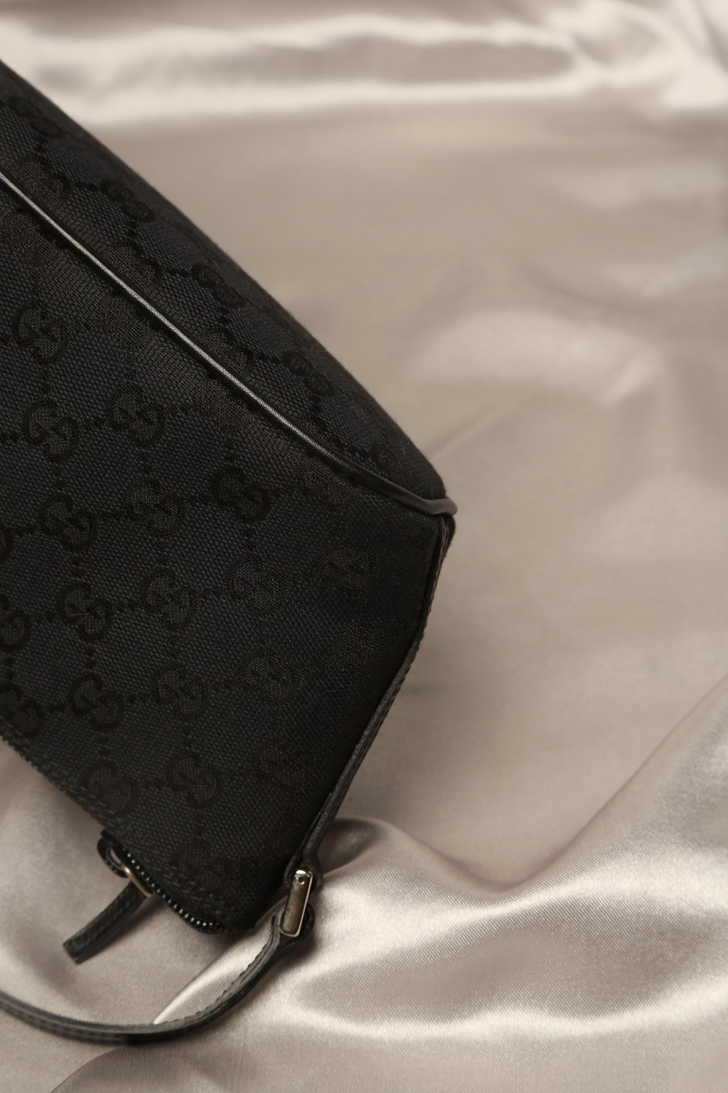 GUCCI Black Boat Bag