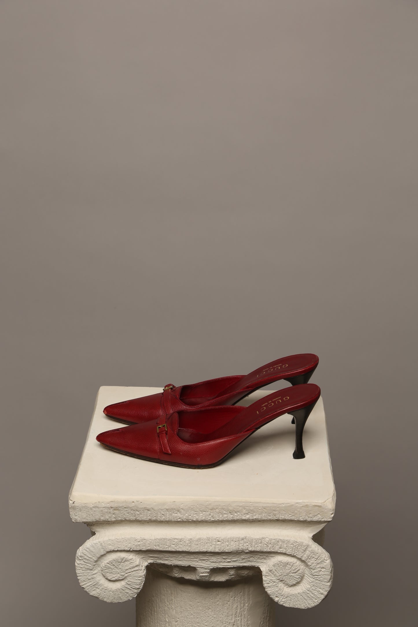 Extremely Rare GUCCI Burgundy Mules