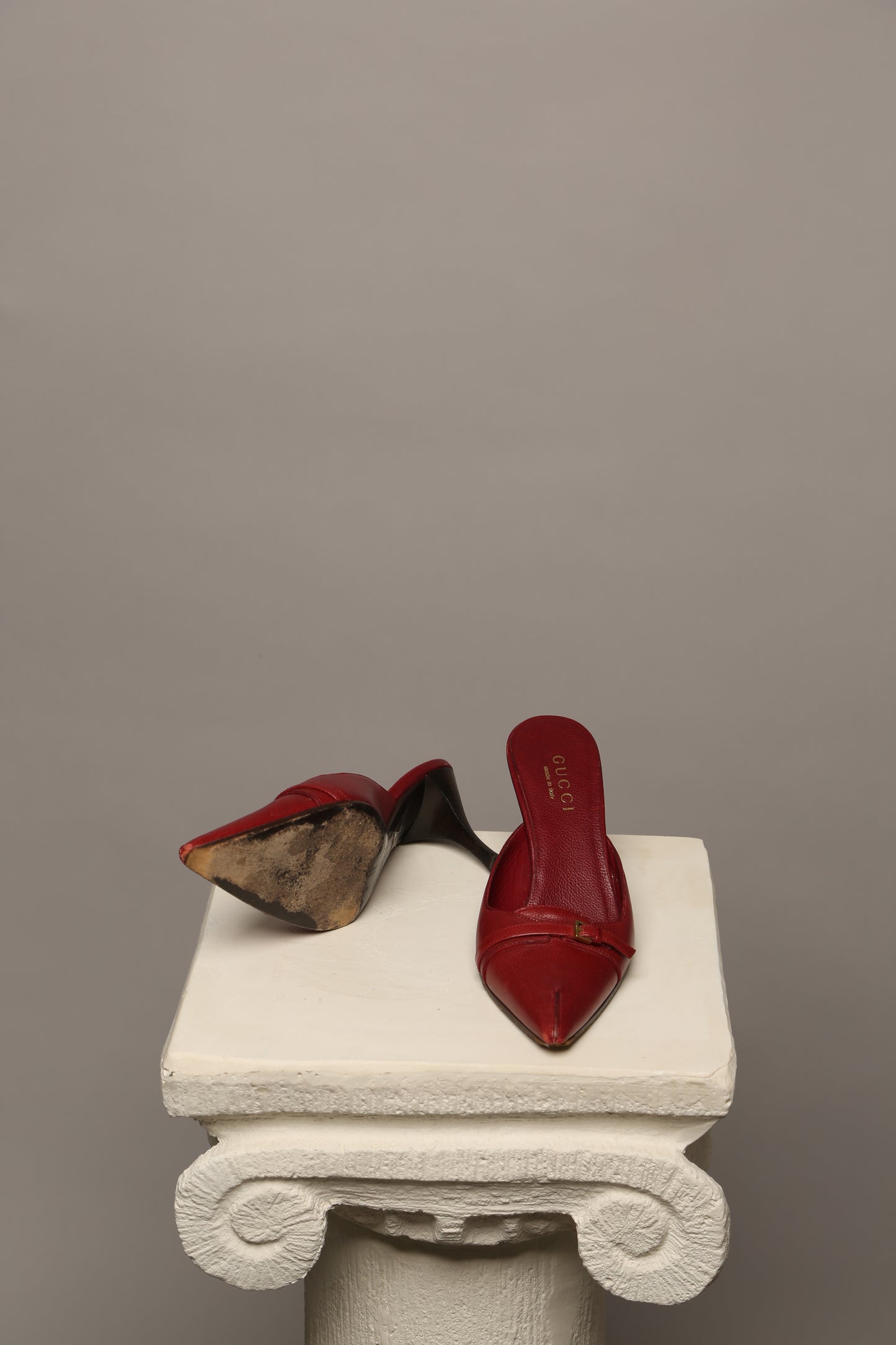 Extremely Rare GUCCI Burgundy Mules
