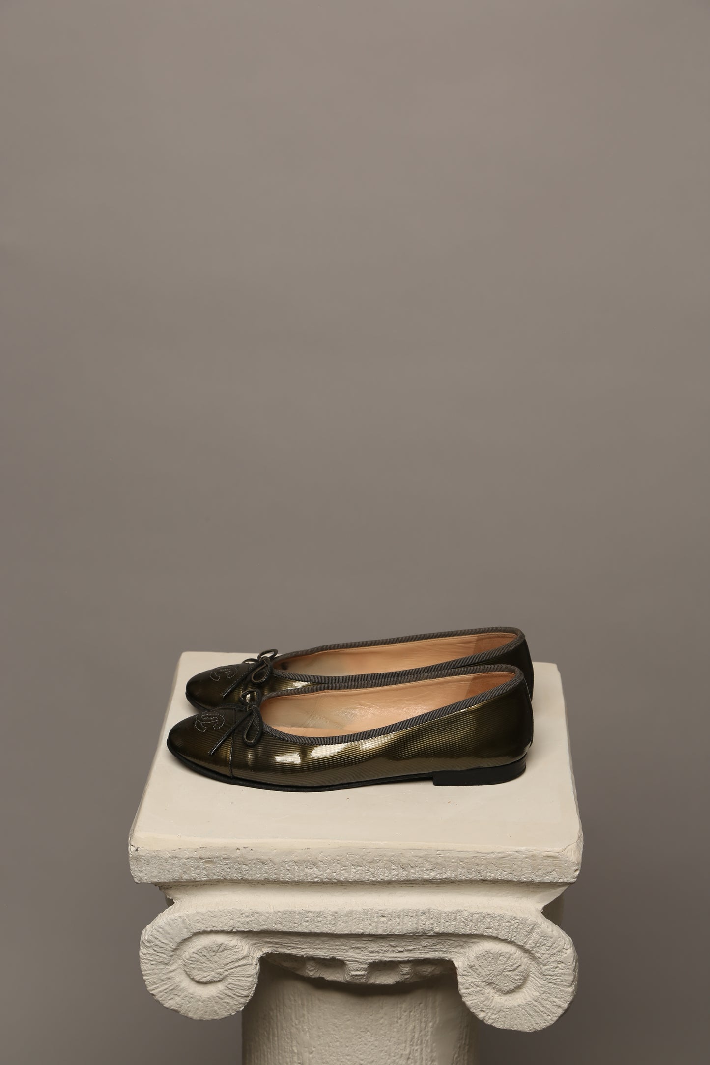 Extremely Rare CHANEL Ballet Flats