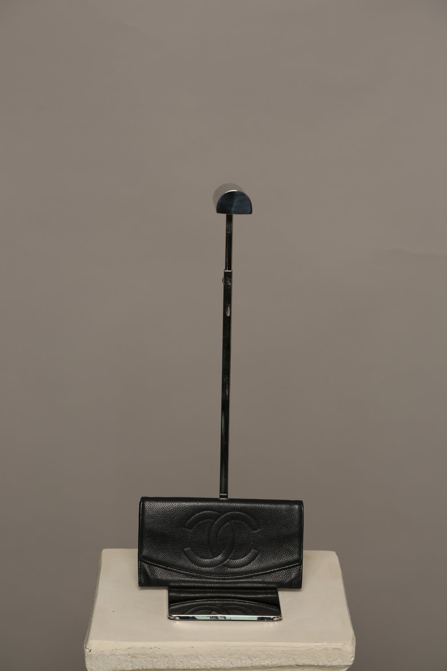 CHANEL Caviar Long Vallet