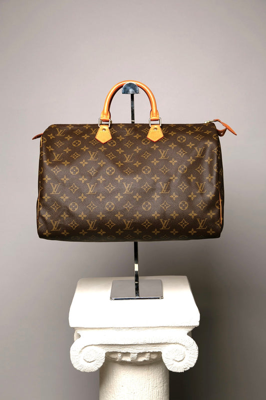 LOUIS VUITTON Monogram Speedy 40