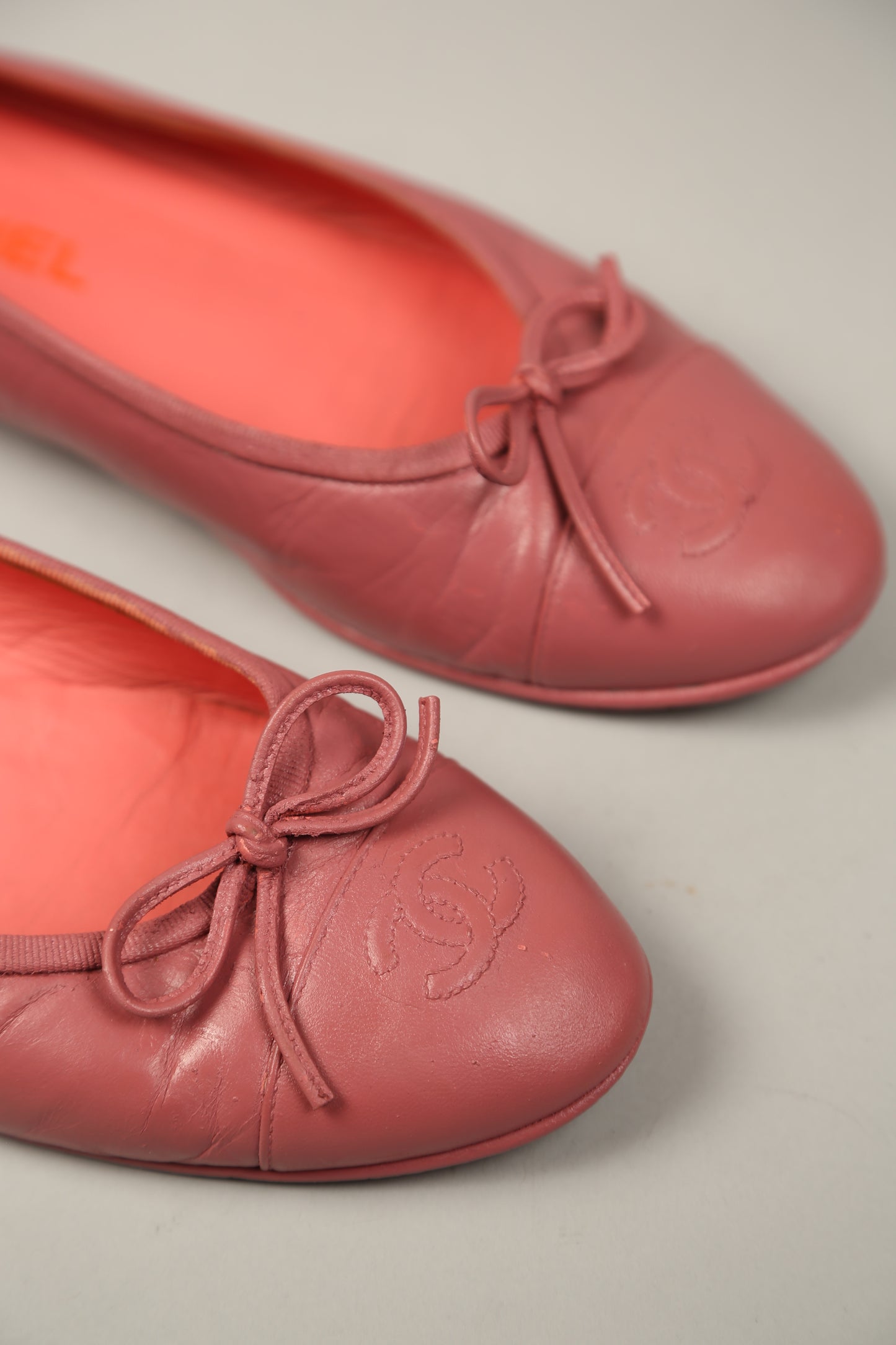 CHANEL CC Ballet Flats