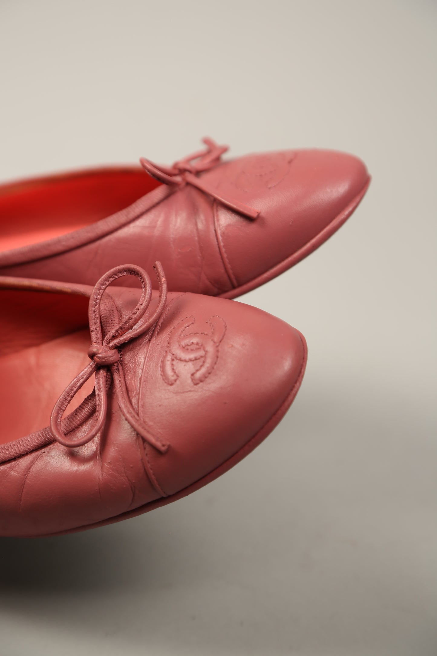 CHANEL CC Ballet Flats