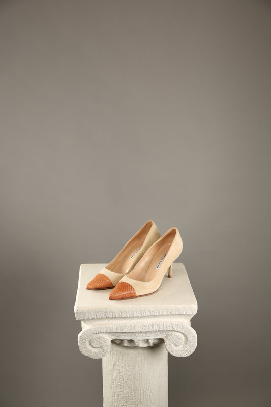 Rare MANOLO BLAHNIK Suede Heels