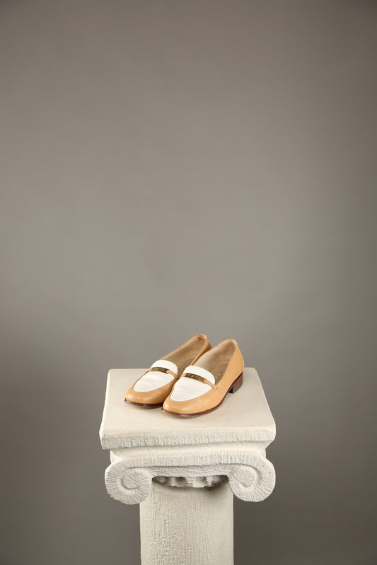 CHANEL Bicolor Loafer