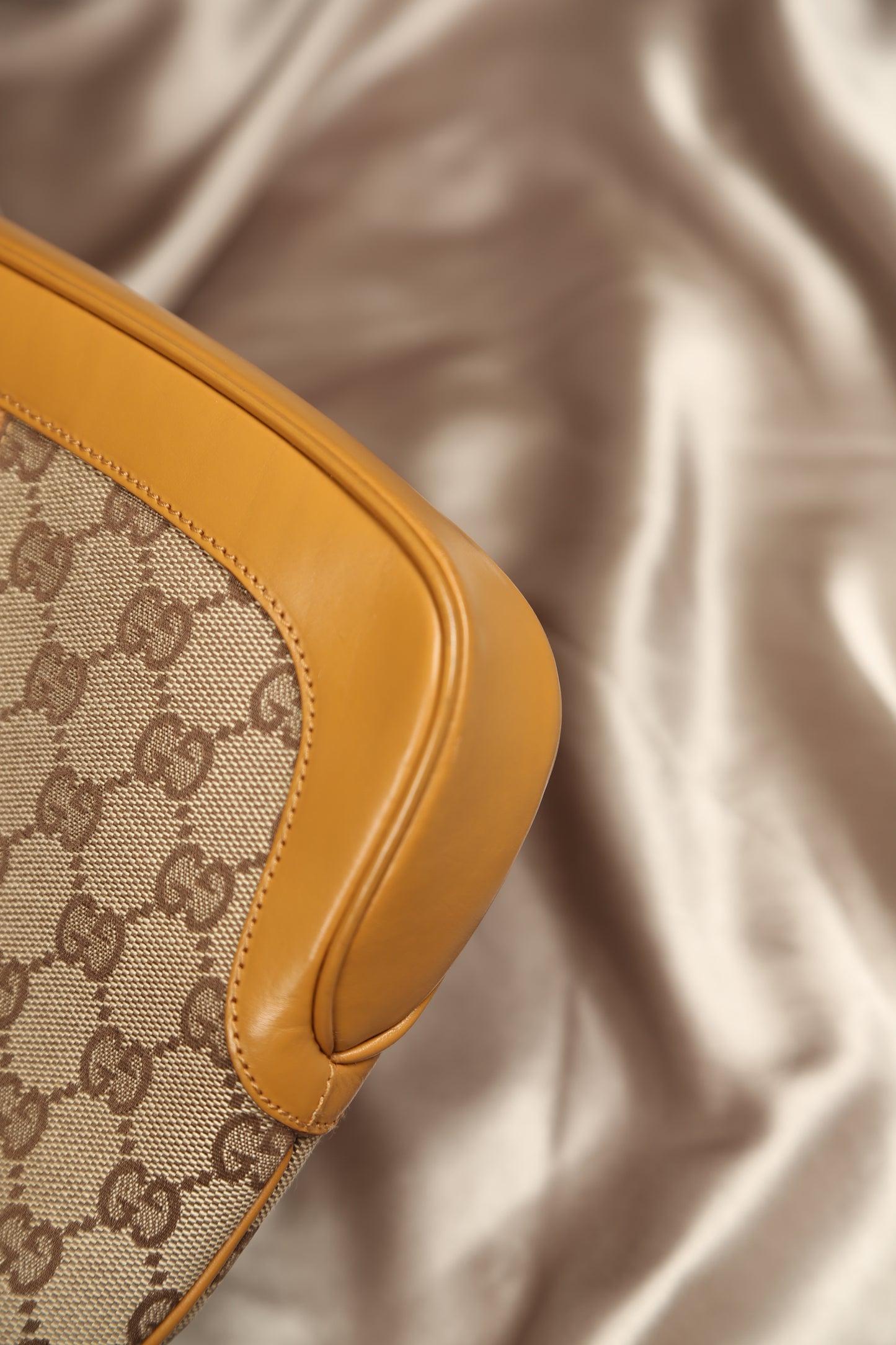 Rare GUCCI Jackie GG Shoulder Bag Small