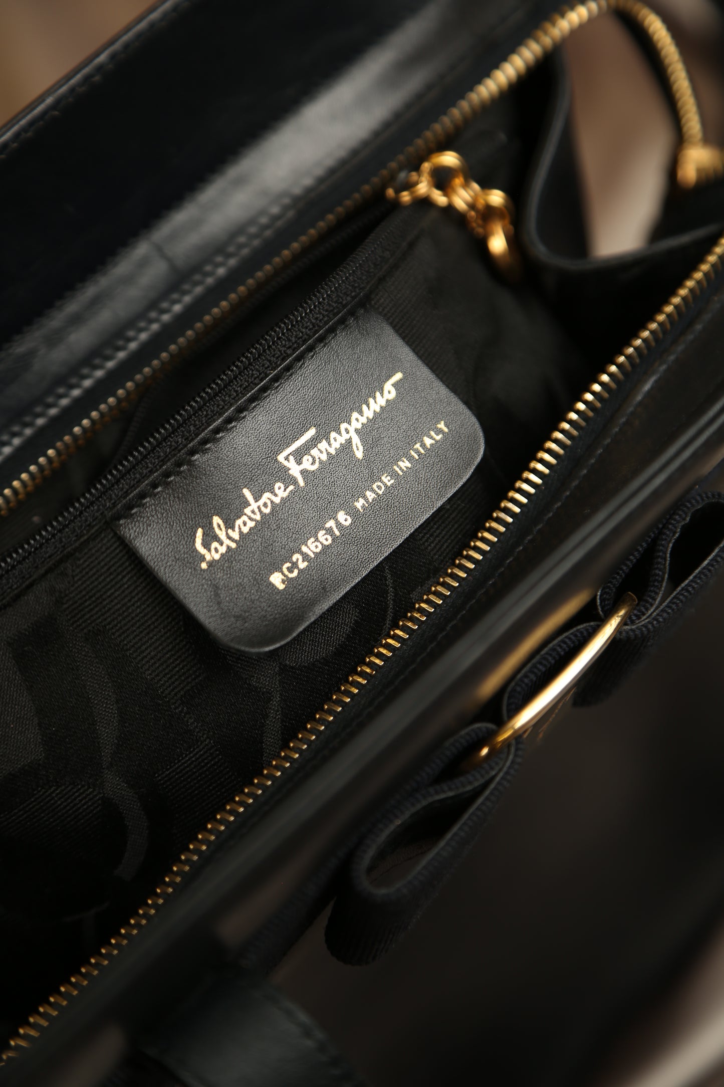 SALVATORE FERRAGAMO Shoulder Bag