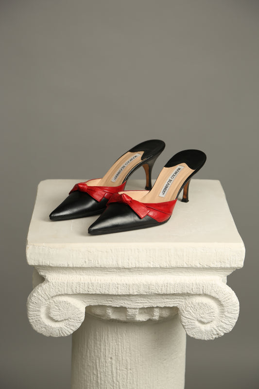 Rare MANOLO BLAHNIK Mules