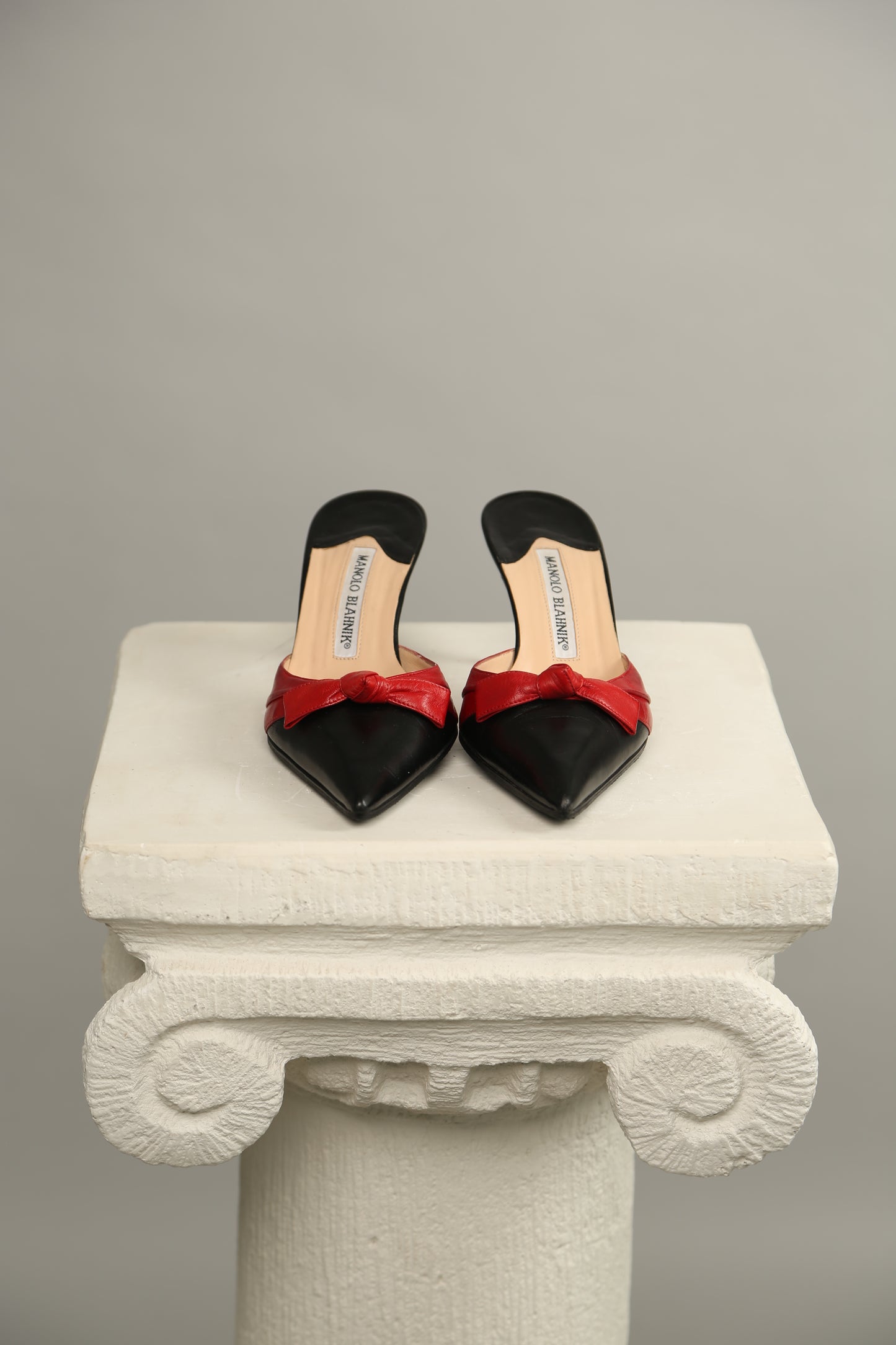 Rare MANOLO BLAHNIK Mules