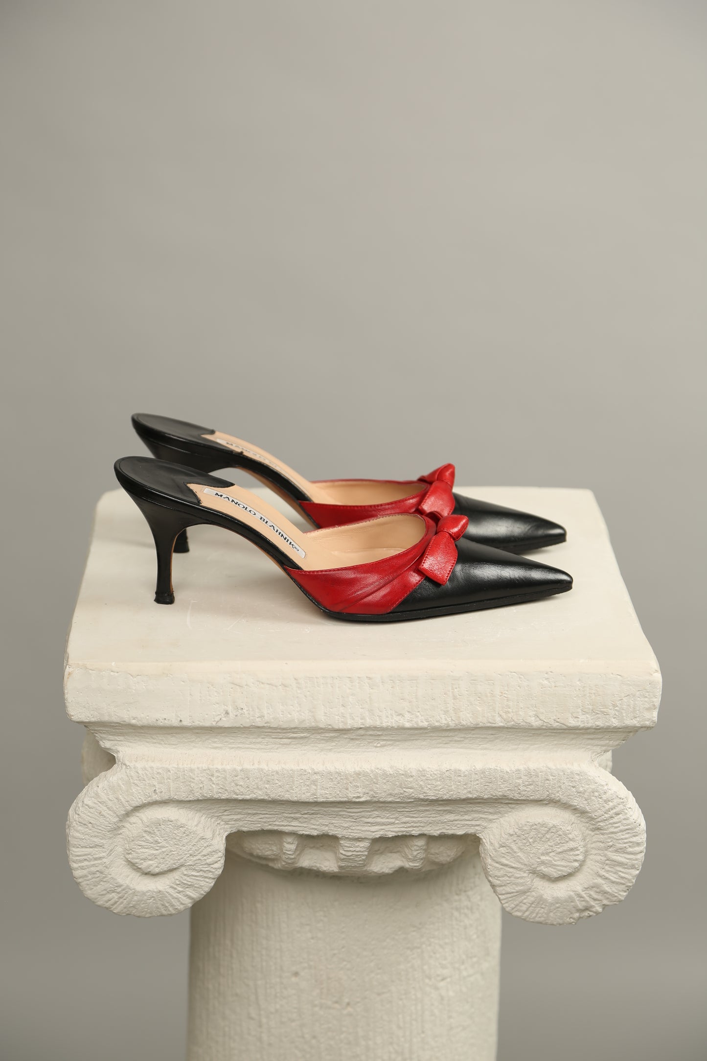 Rare MANOLO BLAHNIK Mules