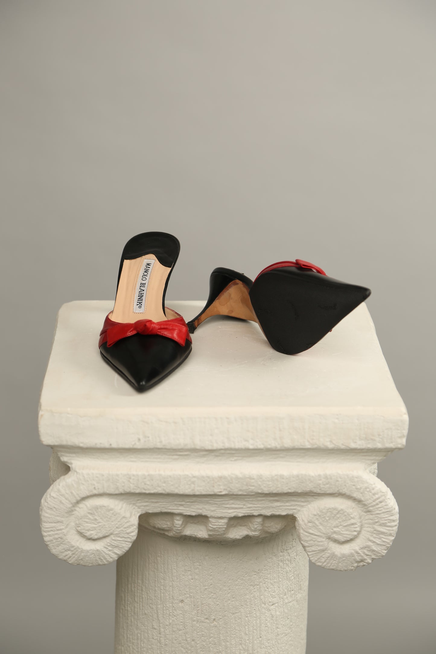 Rare MANOLO BLAHNIK Mules