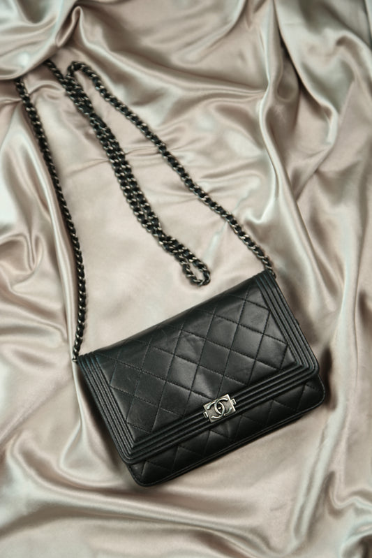 CHANEL Boy Wallet on Chain