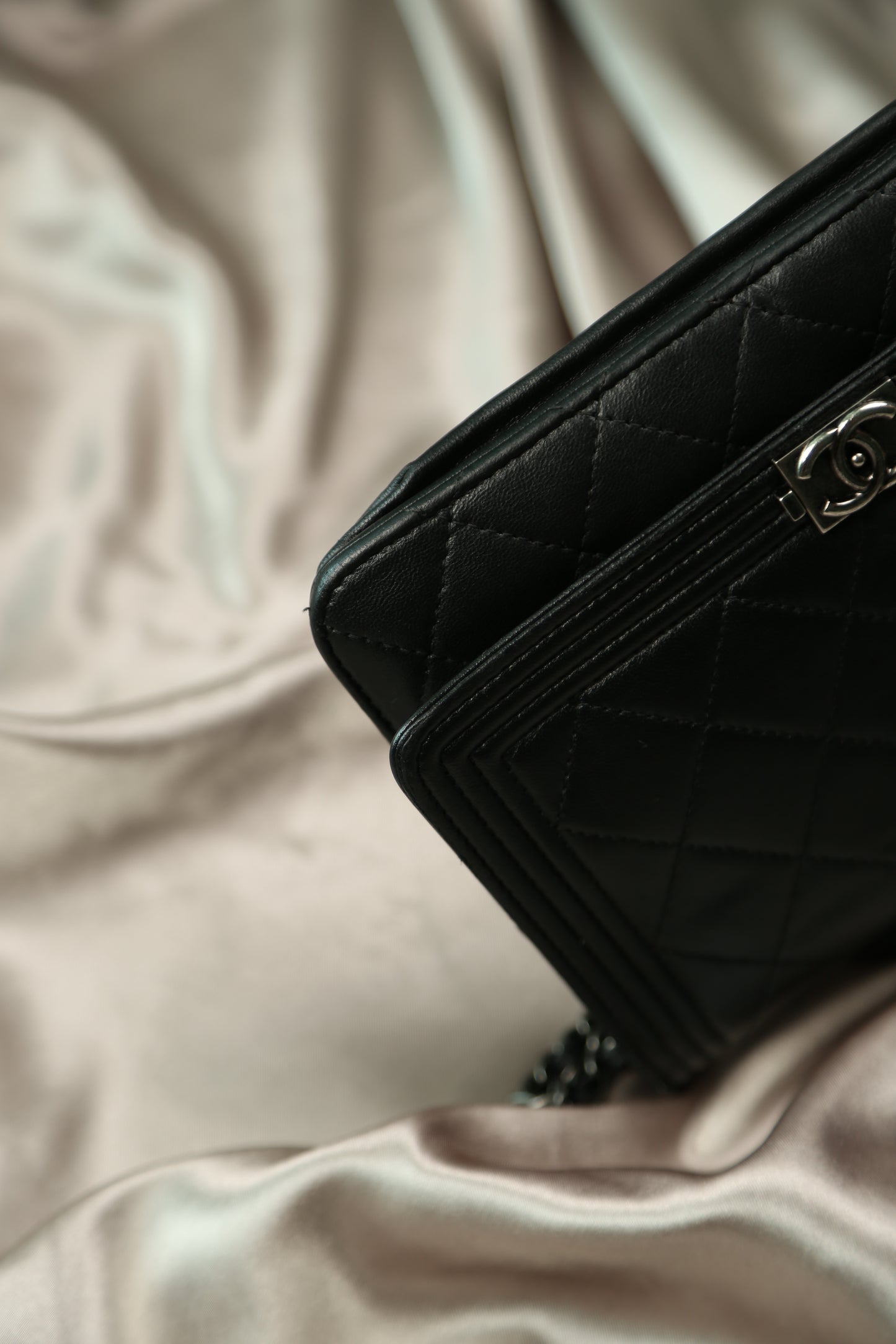 CHANEL Boy Wallet on Chain