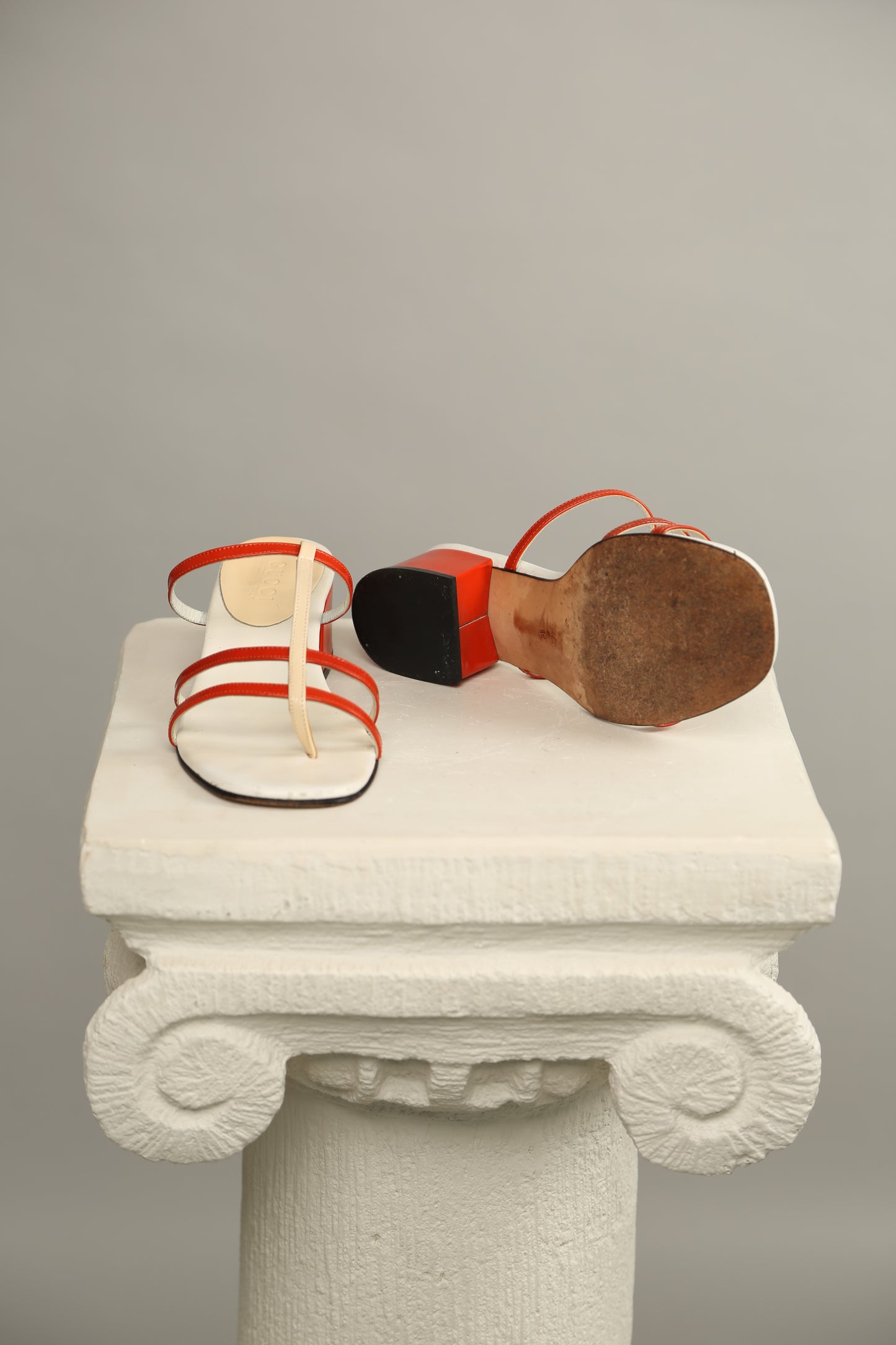 Rare GUCCI Orange-White Sandals