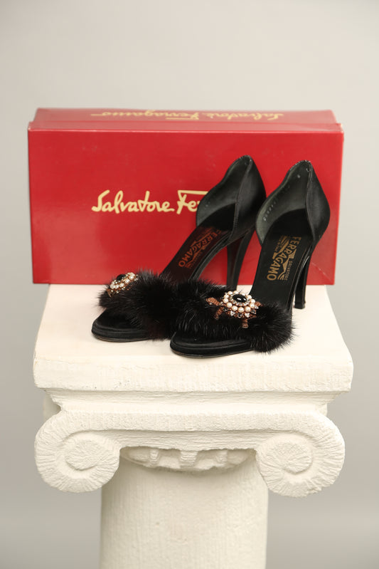 Rare SALVATORE FERRAGAMO Black Turtle Gem Heels