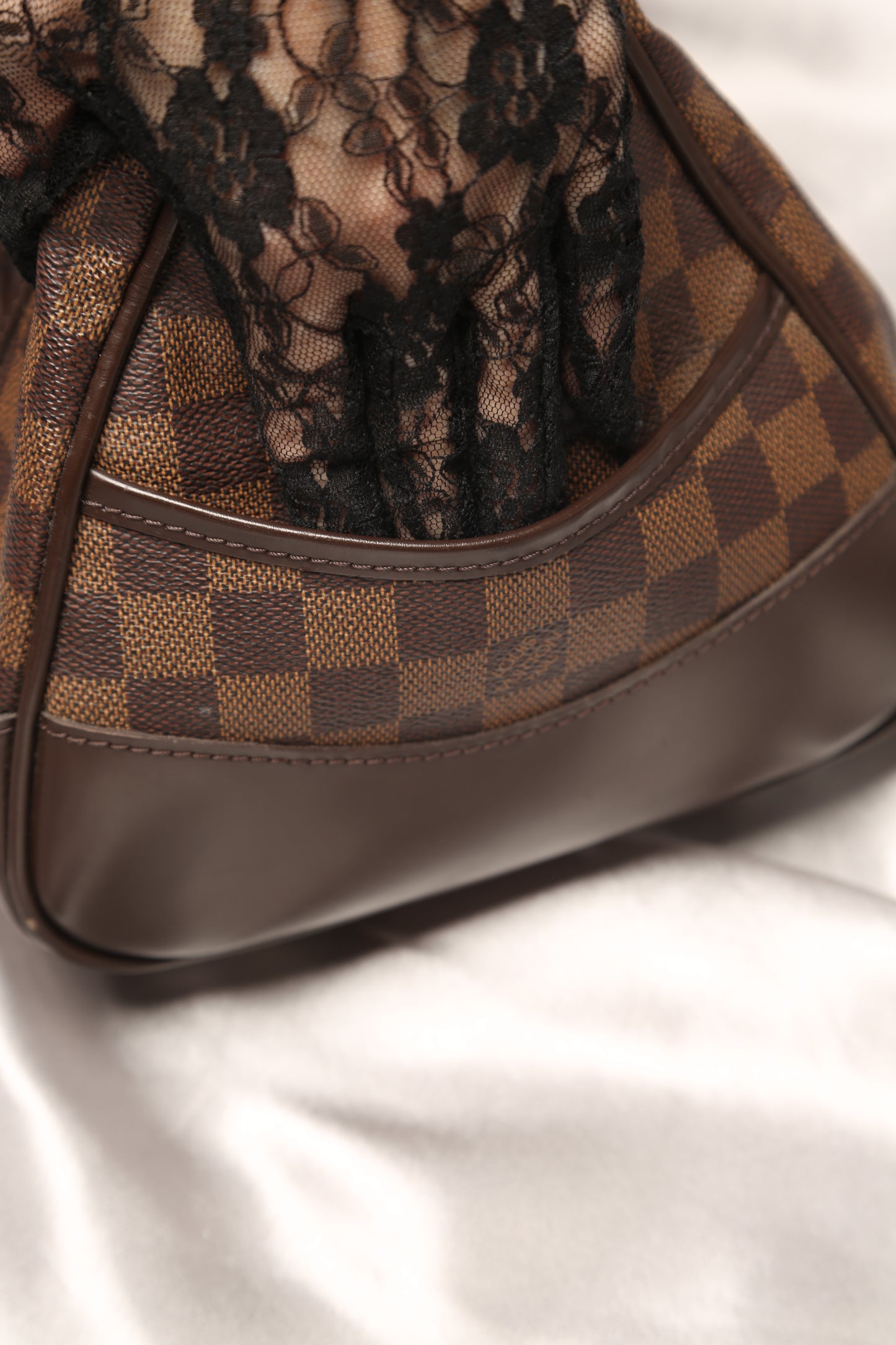 LOUIS VUITTON Berkeley Damier Ebene Y2K Shoulder bag