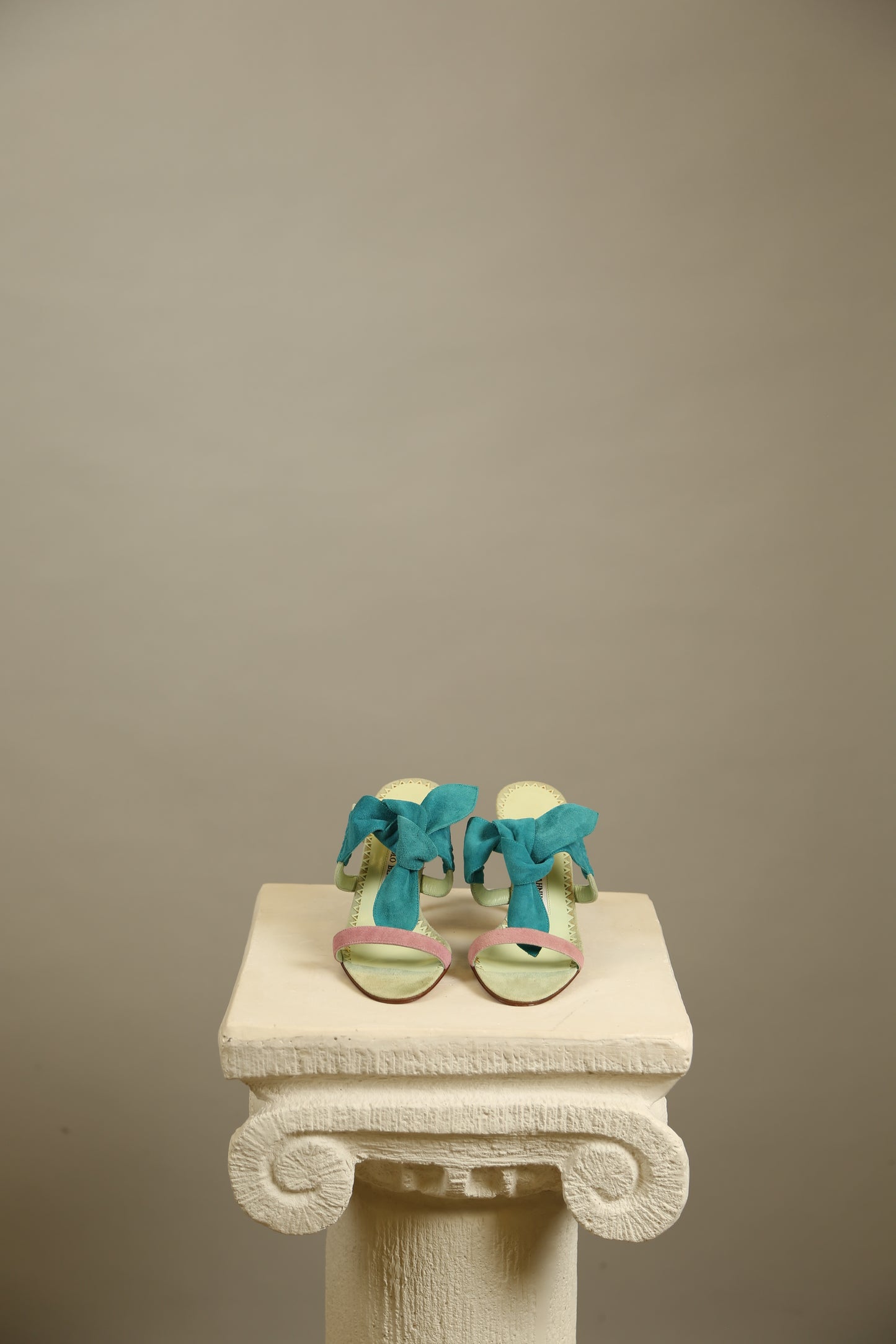 Extremely Rare MANOLO BLAHNIK Sandals