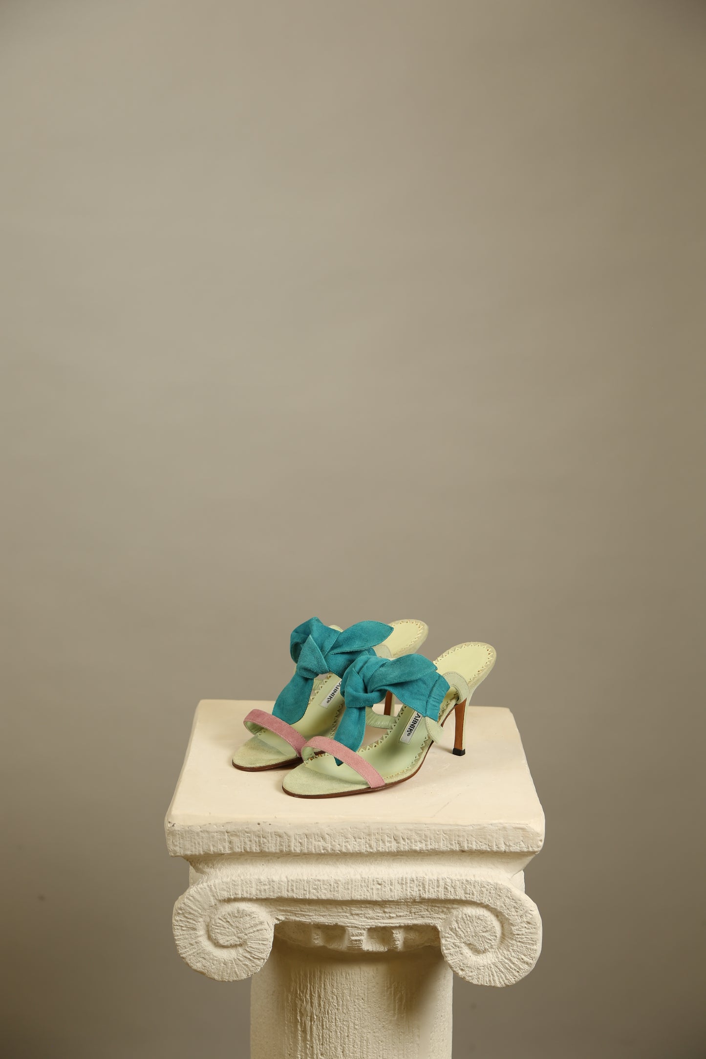 Extremely Rare MANOLO BLAHNIK Sandals