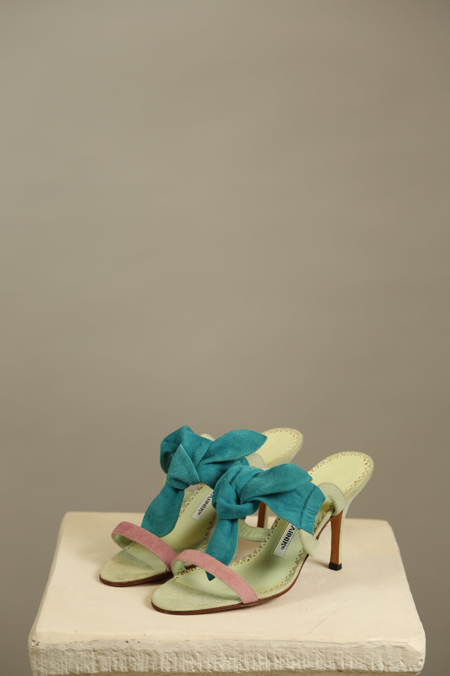 Extremely Rare MANOLO BLAHNIK Sandals