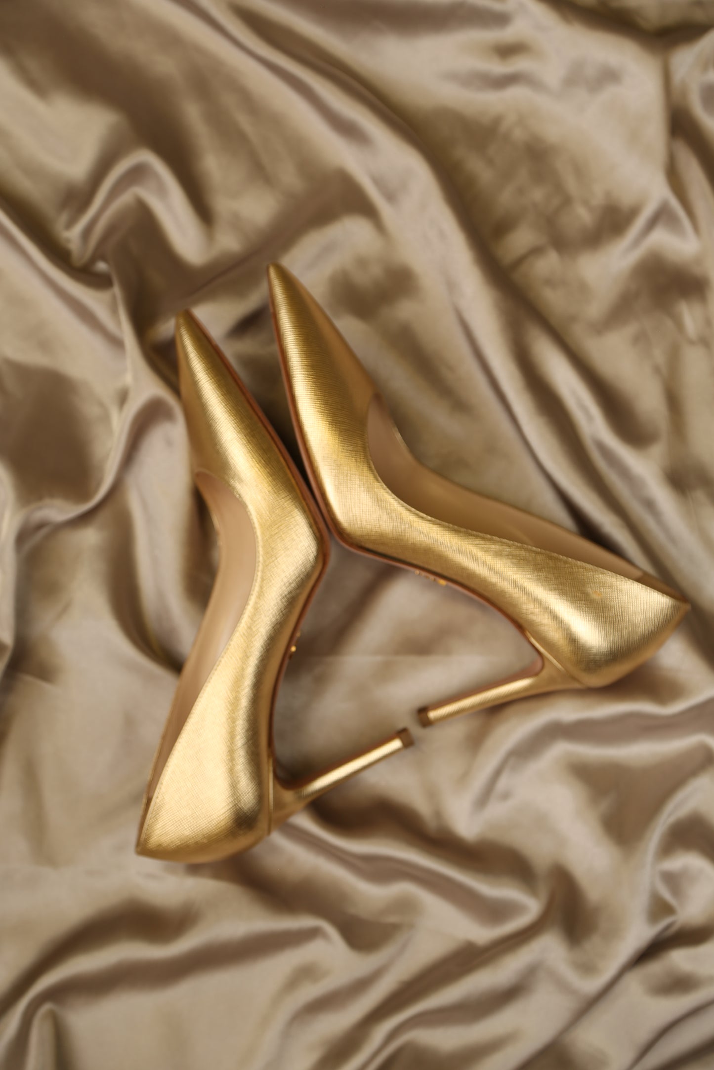 PRADA Gold Saffiano Pumps