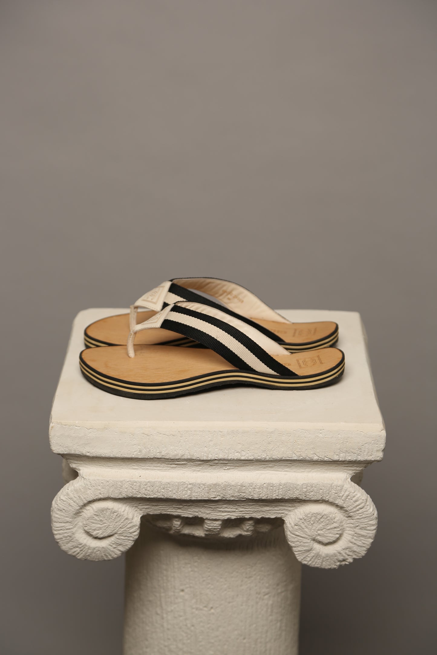 CHANEL CC Tong Sandals