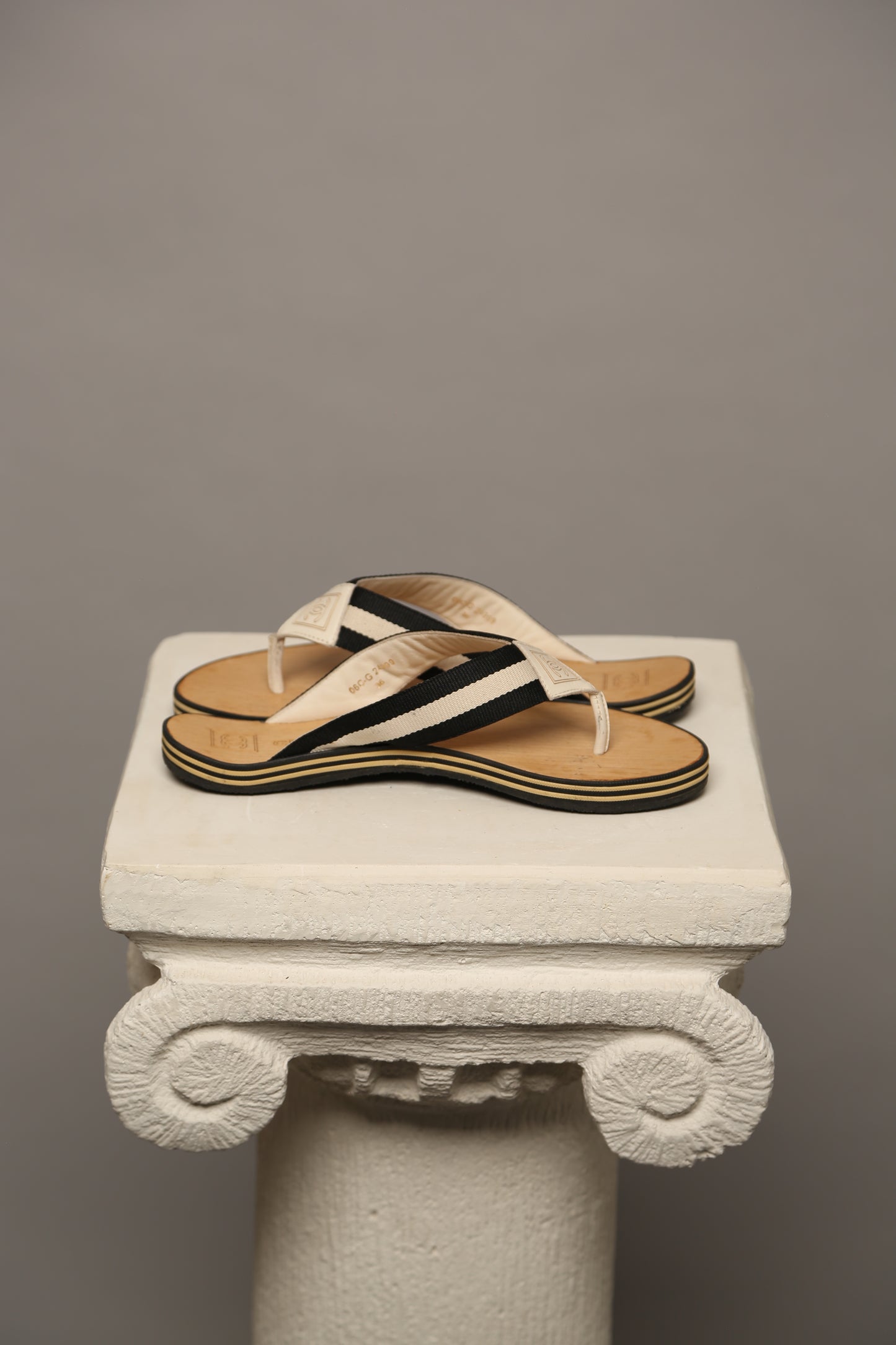 CHANEL CC Tong Sandals
