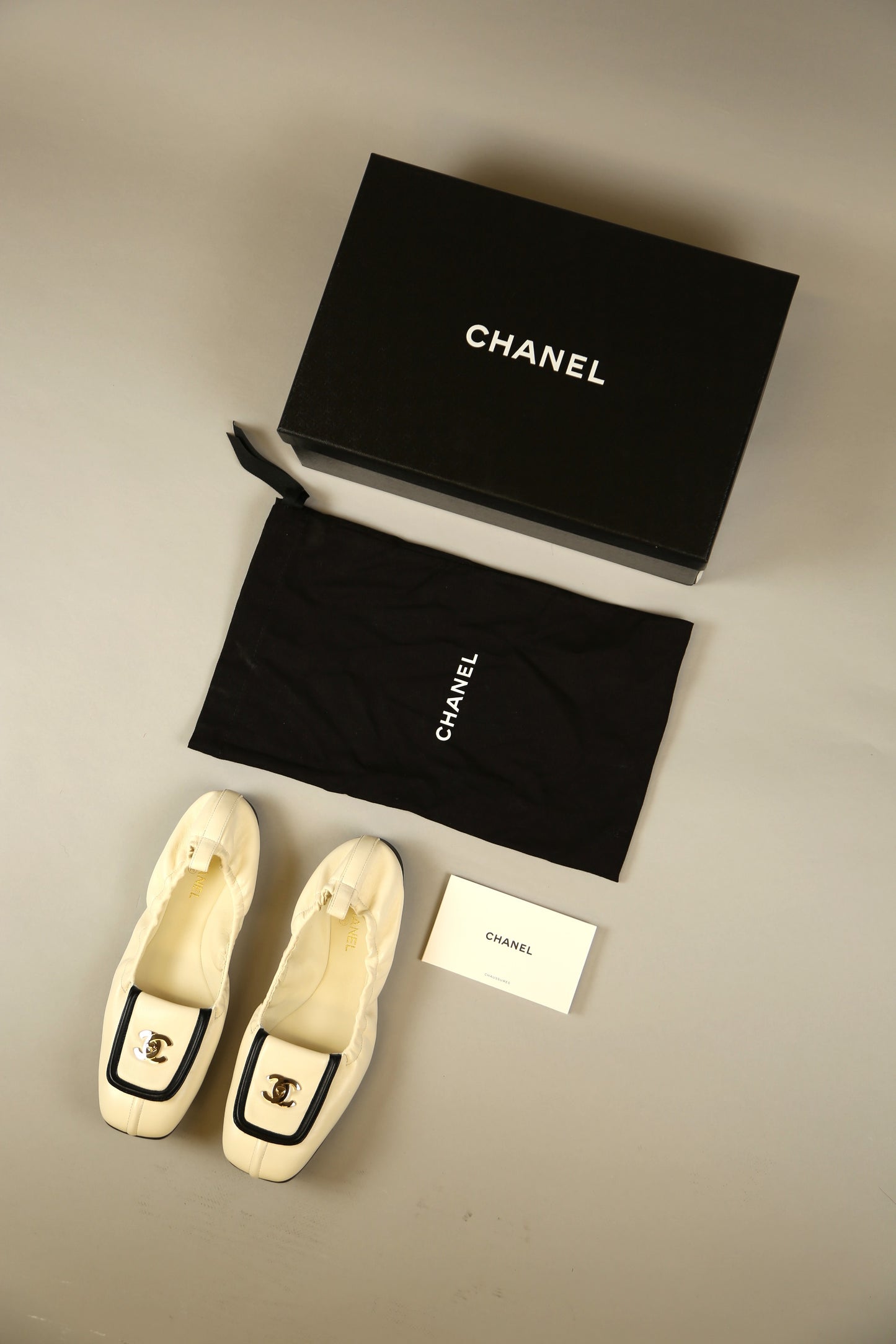 CHANEL 2026 Interlocking CC Logo Ballet Flats