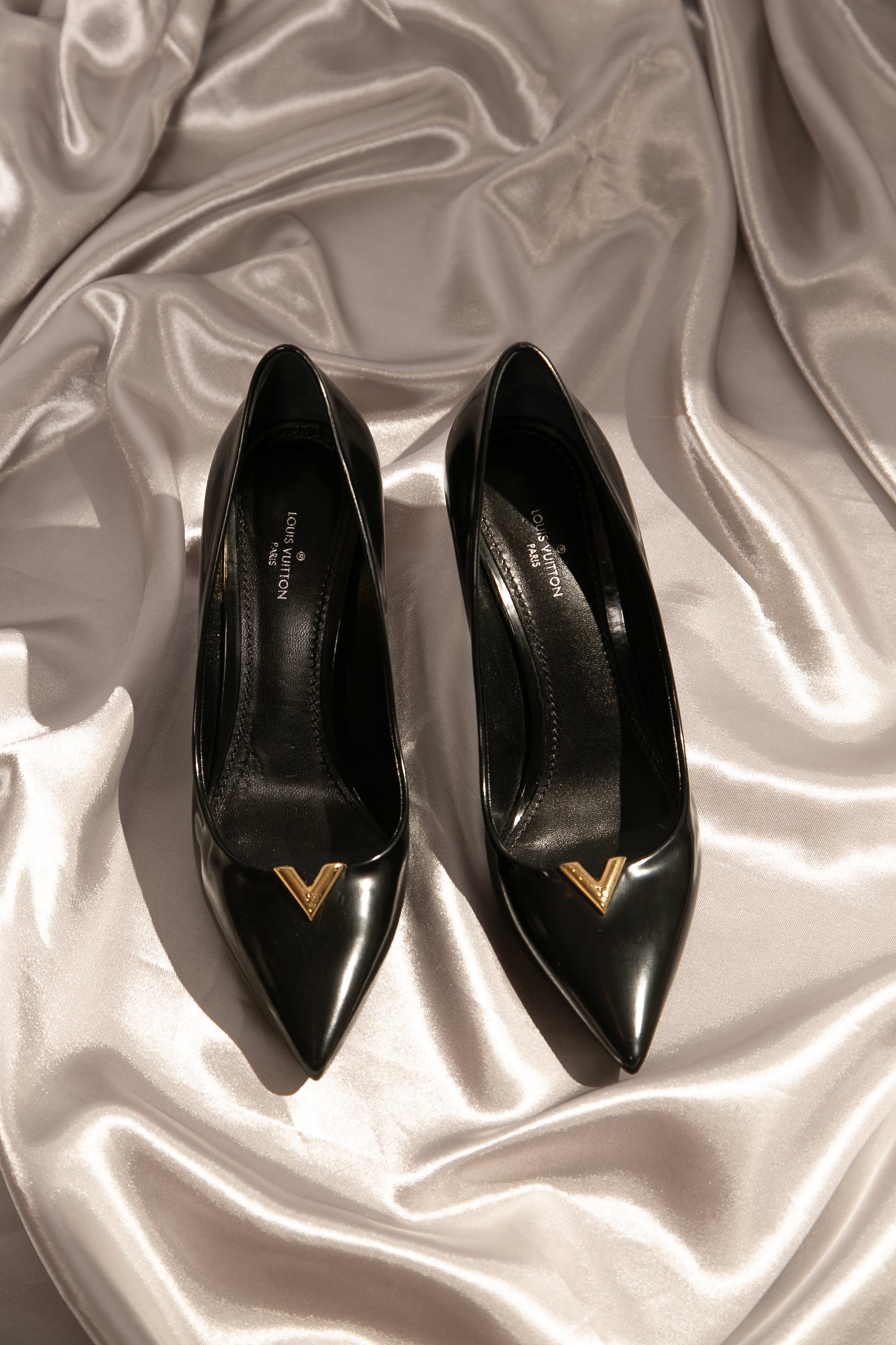 LOUIS VUITTON Pumps