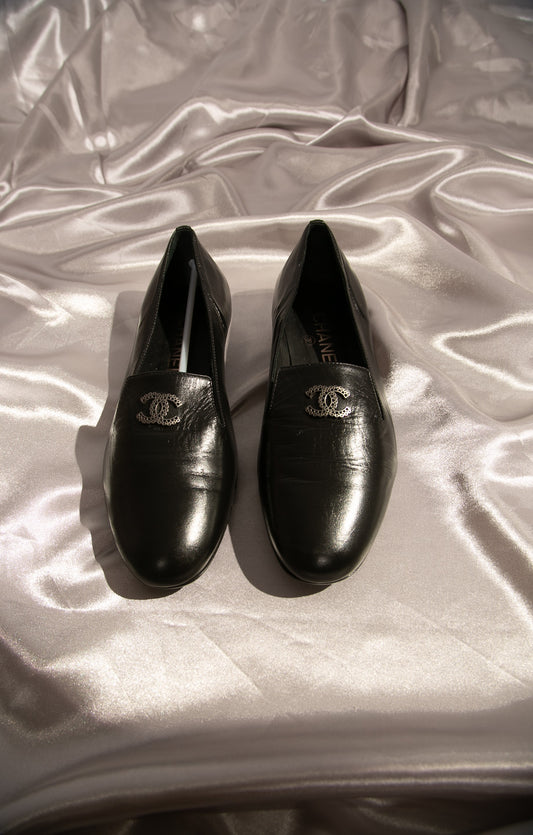 CHANEL Loafer