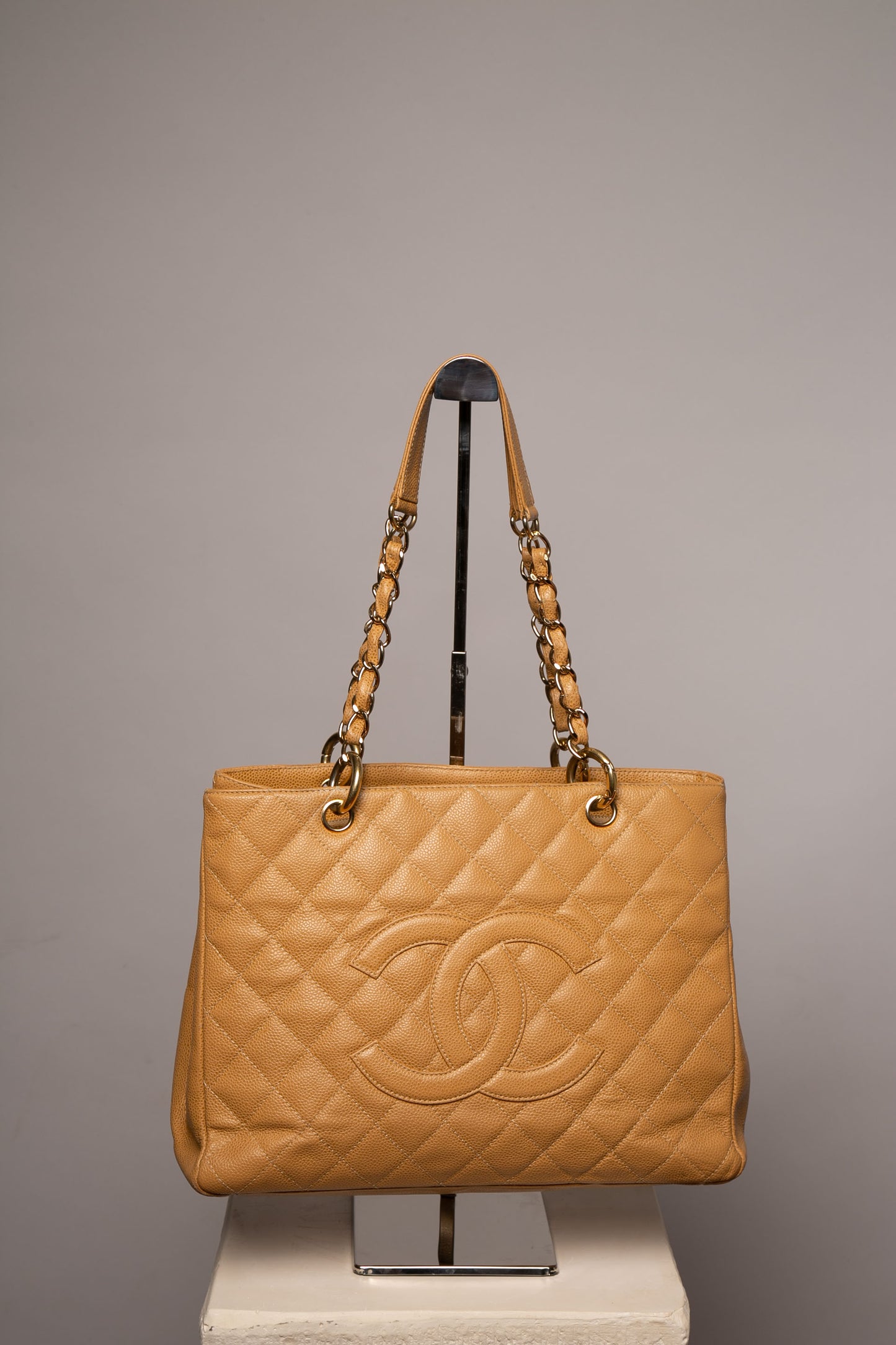 CHANEL Caviar Quilted Shopping Tote GST