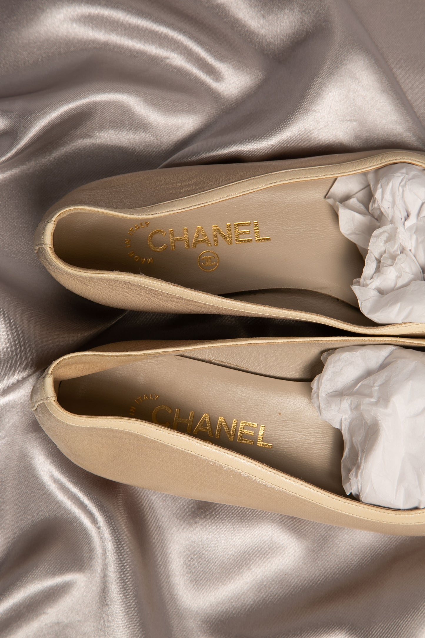 Extremely Rare CHANEL Beige Ballet Flats